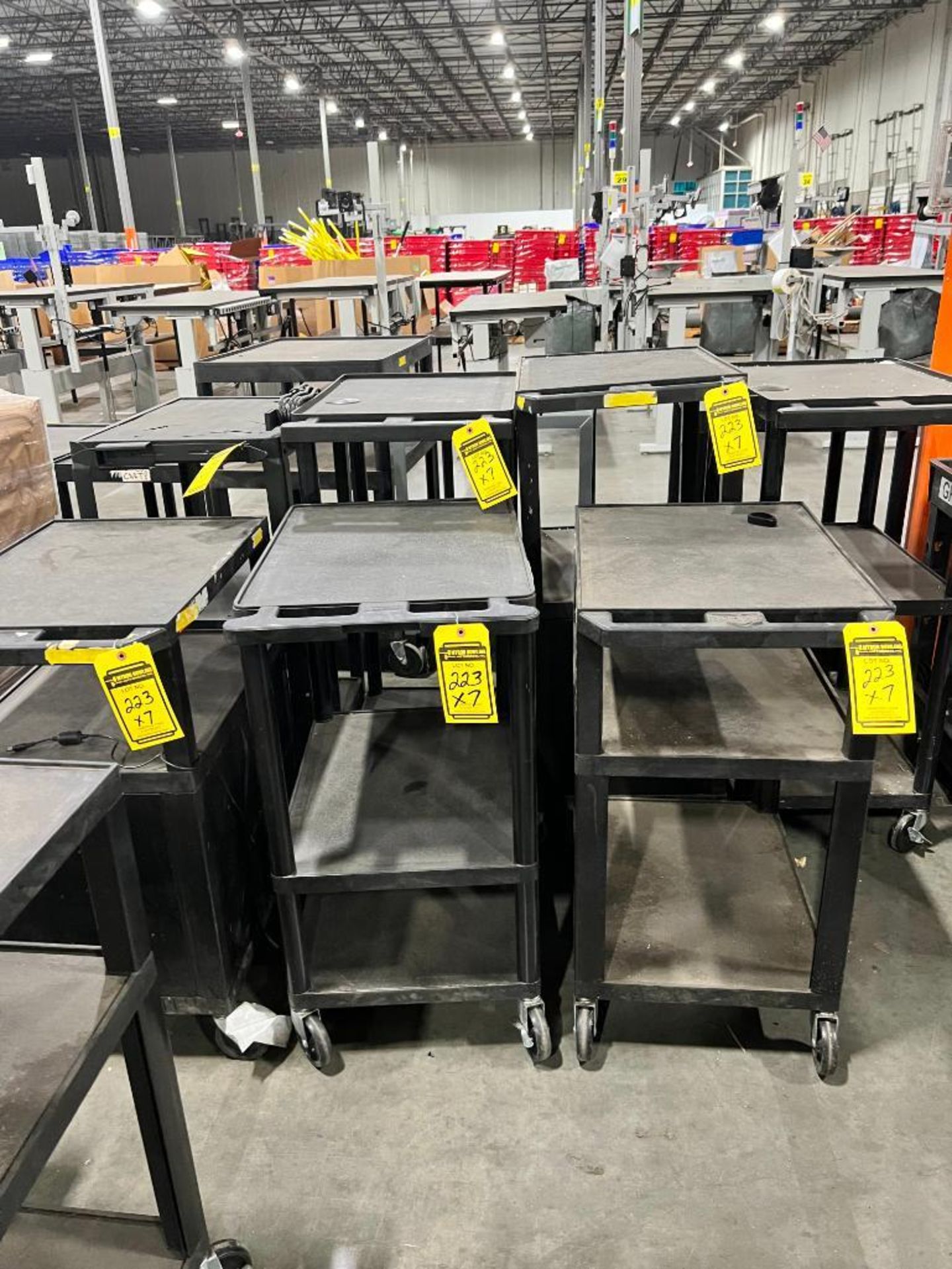 (7x) Rolling Utility Carts; Luxor, The Tuffy, Buhl ($20 Loading Fee Will Be Added To Invoice)