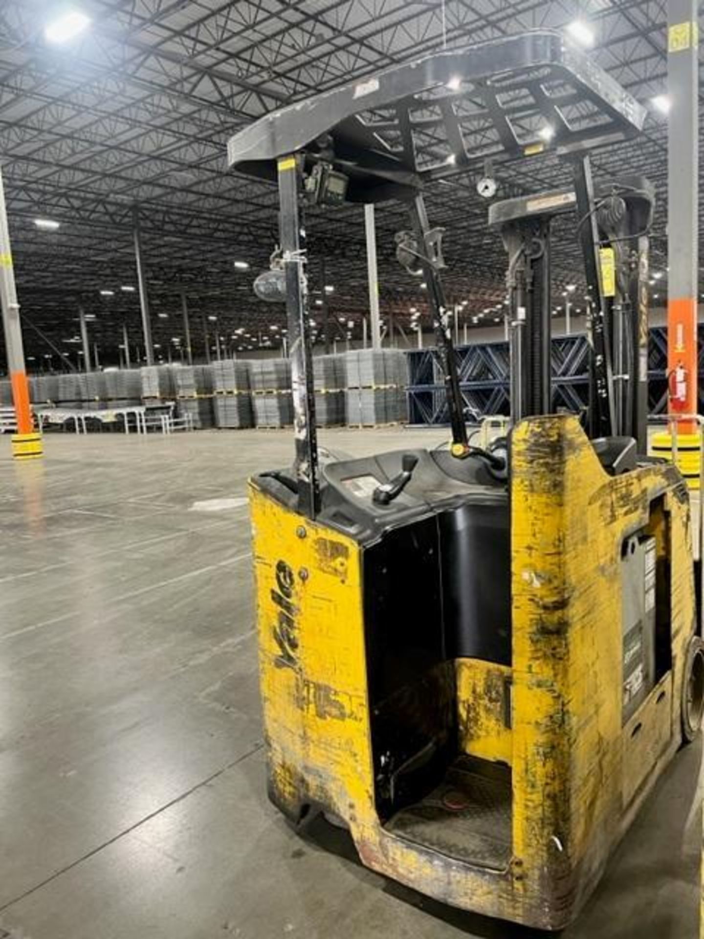 2018 Yale 4,000 LB.. Electric Stand-Up Forklift, Model ESC040ADN36TE088, S/N C883N03834S, 36V, 3-Sta - Image 4 of 6