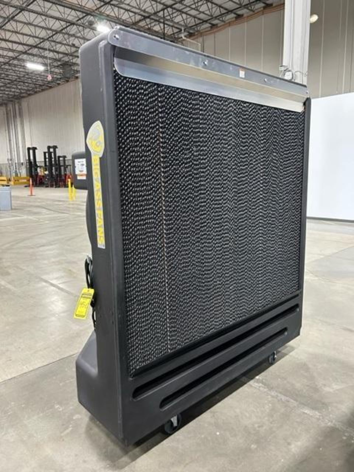 2023 Big Ass Fans Portable Evaporator Cooler, Model: Cool-Space 500, 120-Volts, 1500 Watts ($50 Load - Image 3 of 4