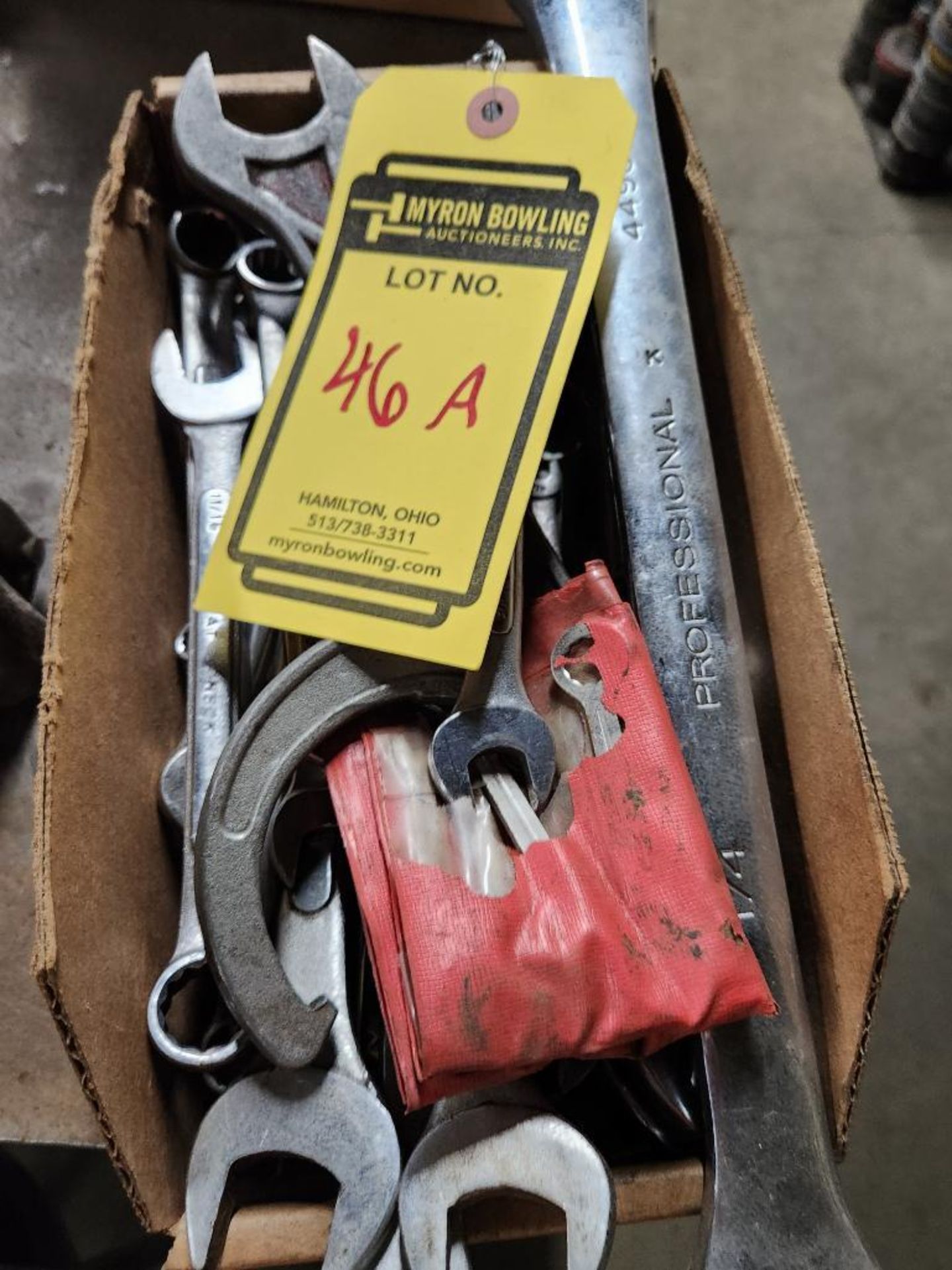 Box of Wrenches - Image 2 of 2