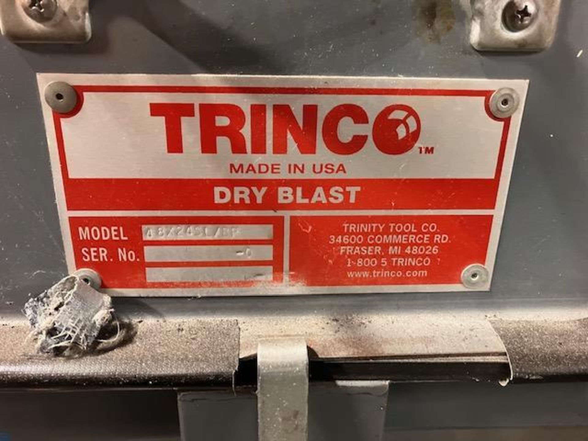 Trinco Dry Blast Cabinet, Model 48X24SL/8P (Location: 1160 E 222nd St, Cleveland, OH 44117) - Image 3 of 8