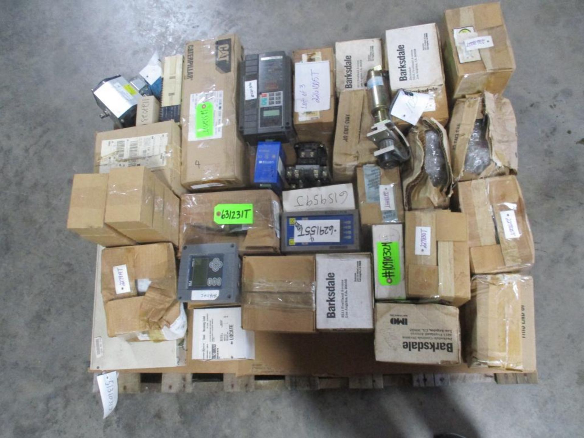 Misc. Electrical, Barksdale Direction Valves, Actuator, & Controllers - Image 2 of 2