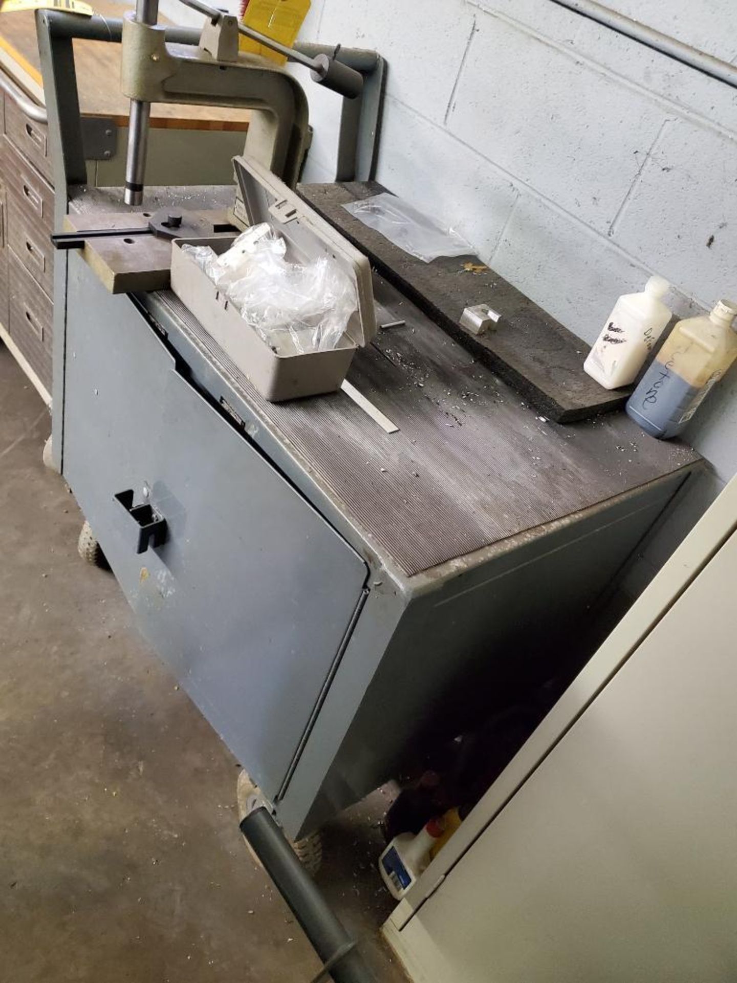 Steel Rolling Tool/ Service Cabinet w/ Contents, Pneumatic Tires - Image 5 of 5