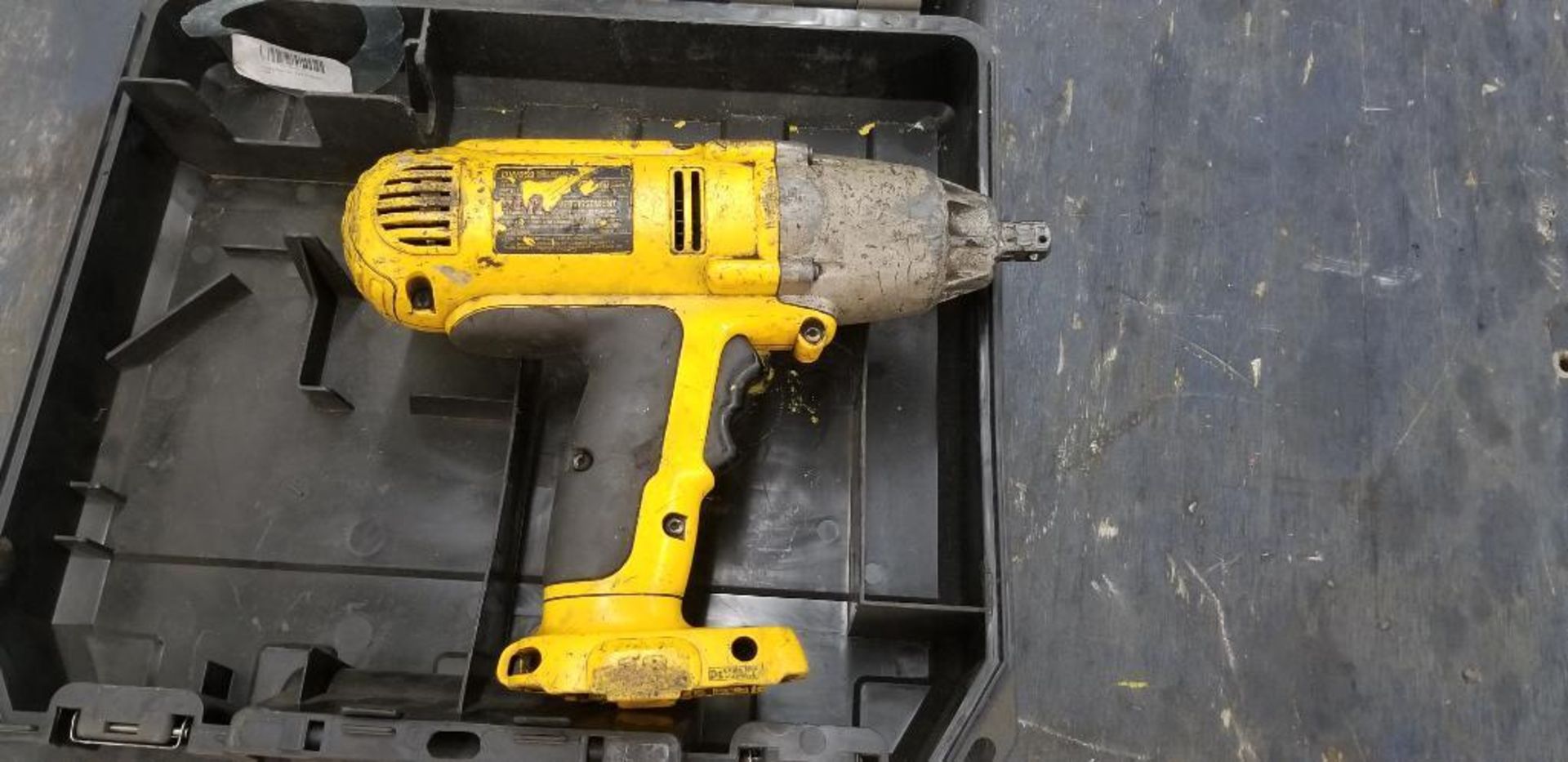 DeWalt 18v Cordless 1/2" Impact Wrench, w/ Case - Image 2 of 4