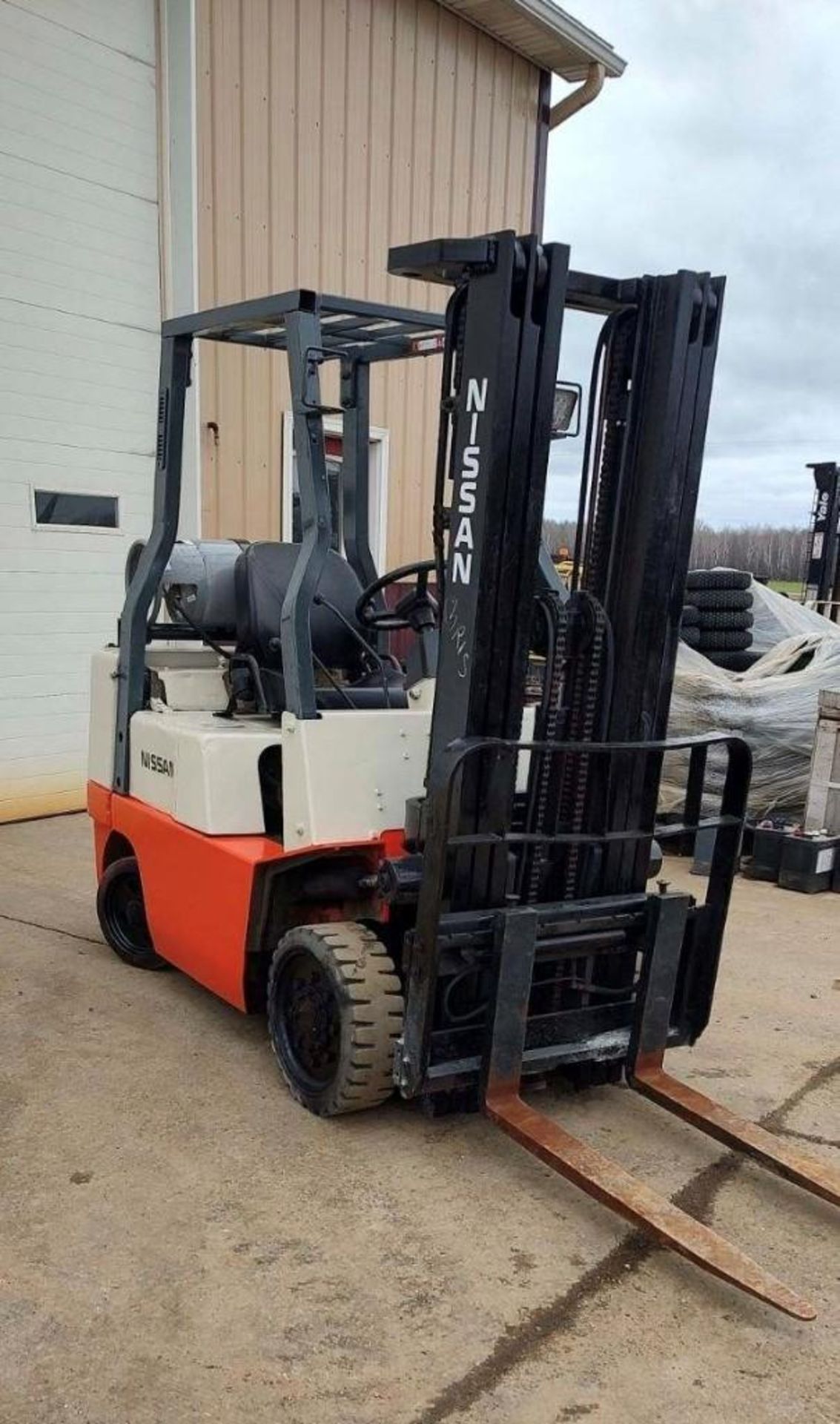 Nissan 5,000-lb. Capacity Forklift, Model: CPJ02A-25P, S/N: CPJ02-9P8278, LPG, Solid Tires, 3-Stage - Image 2 of 4