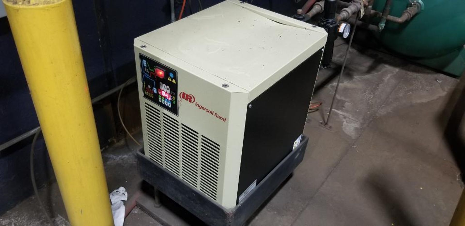 Ingersoll Rand Compressed Air Dryer, Model D108IN, 115v, Single Phase ($25 Loading Fee Will be Added - Image 2 of 3