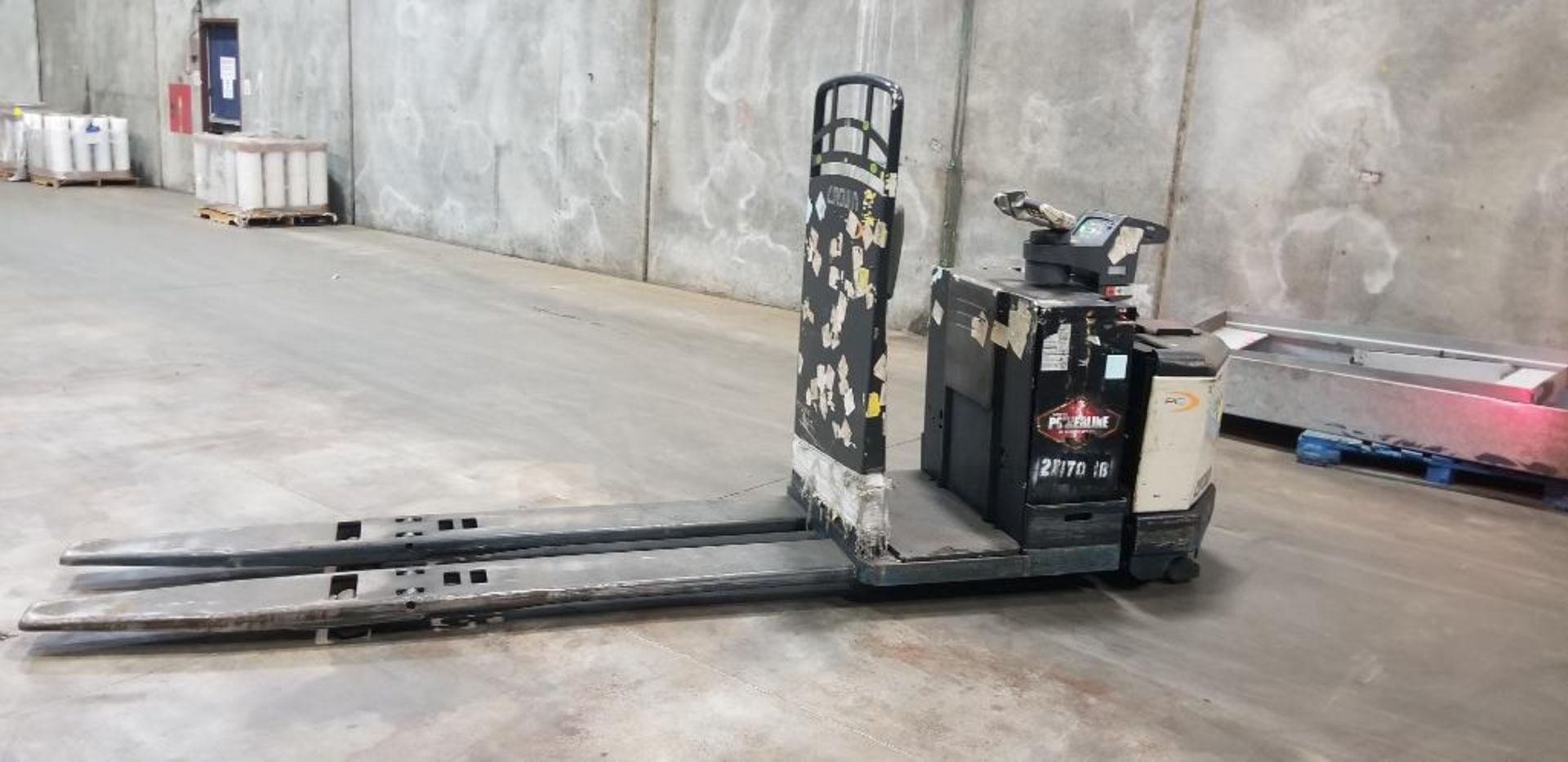 2018 Crown PC 4500 Series End Control Double Pallet Truck, Model PC4500-80, S/N 10077287, 8,000 LB. - Image 3 of 6