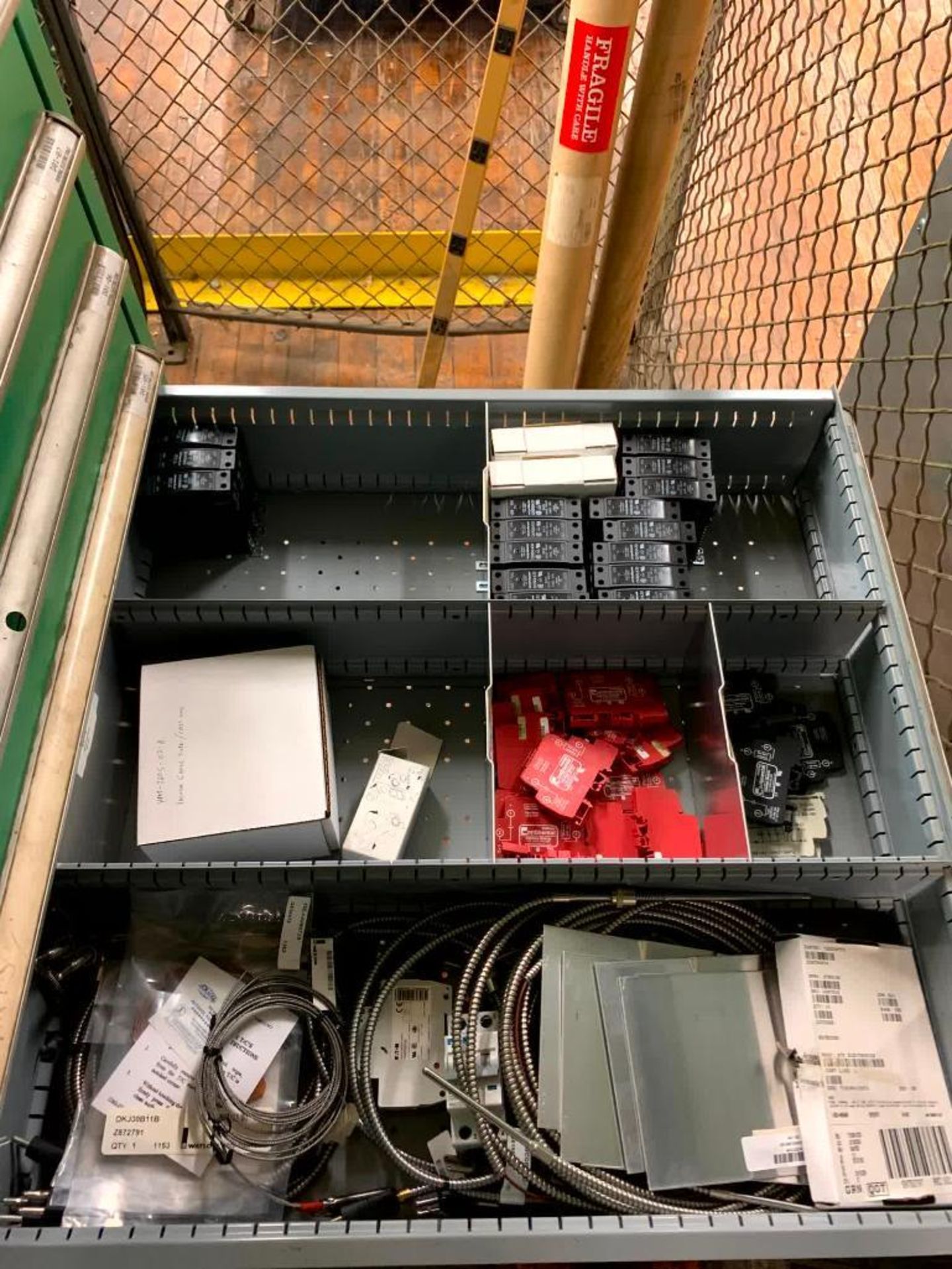 Lista 11-Drawer Cabinet: Forklift Battery Connectors, Toggle Switches, Fuse Holders, Interface Modul - Image 8 of 11