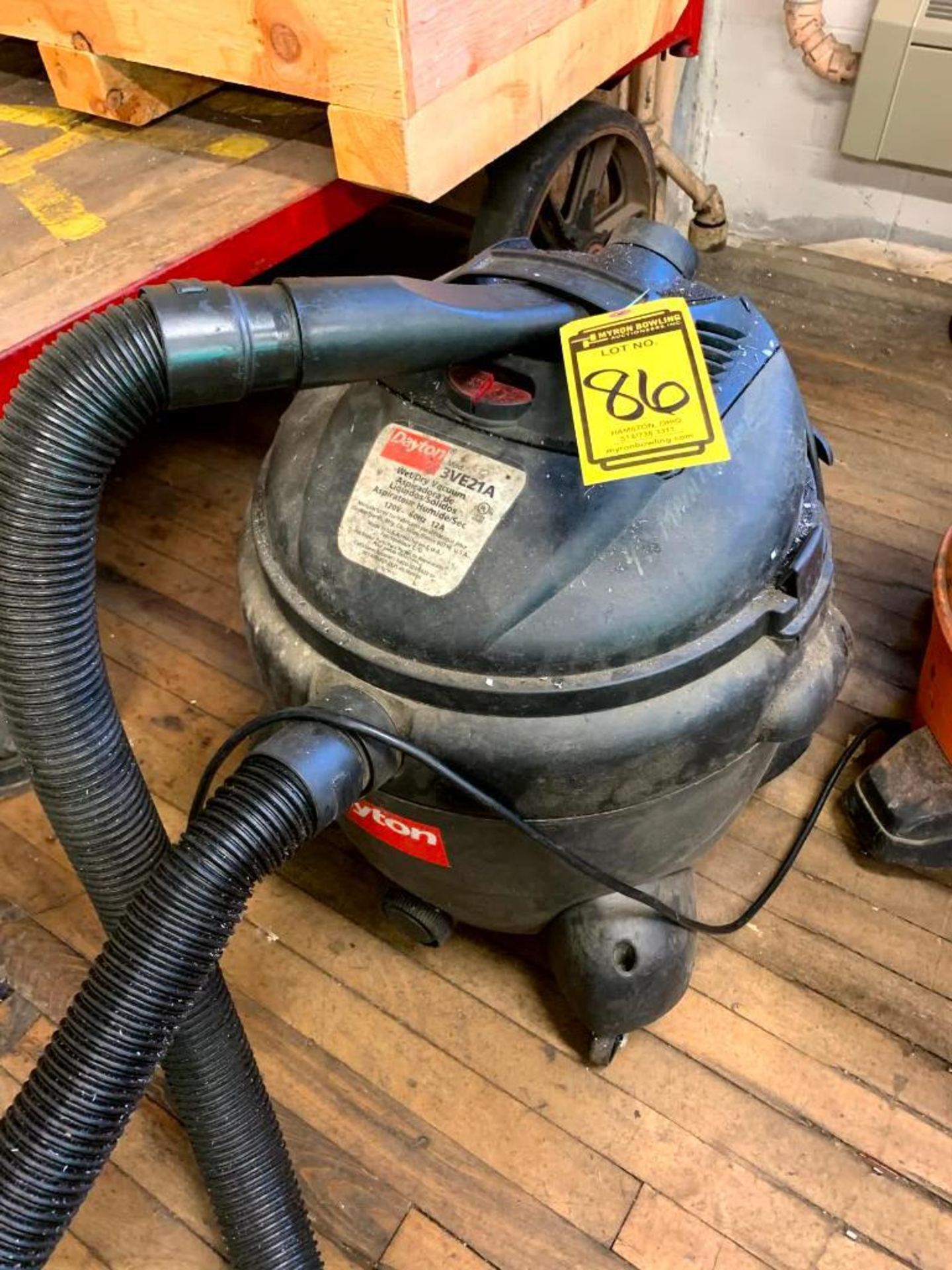 (3) Assorted Industrial Vacuums - Image 3 of 4