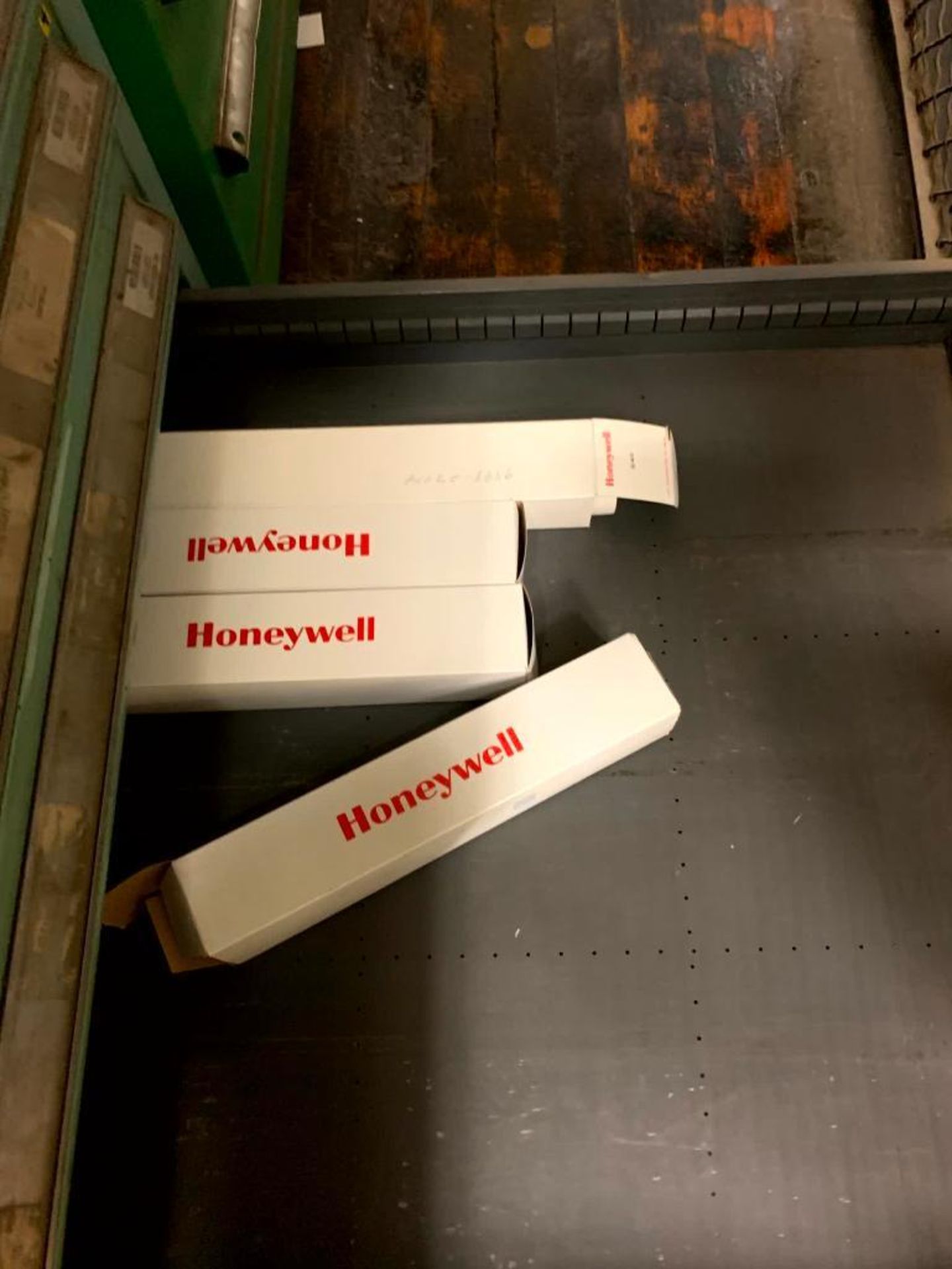 Vidmar 16-Drawer Cabinet: Honeywell Charts - Image 10 of 10