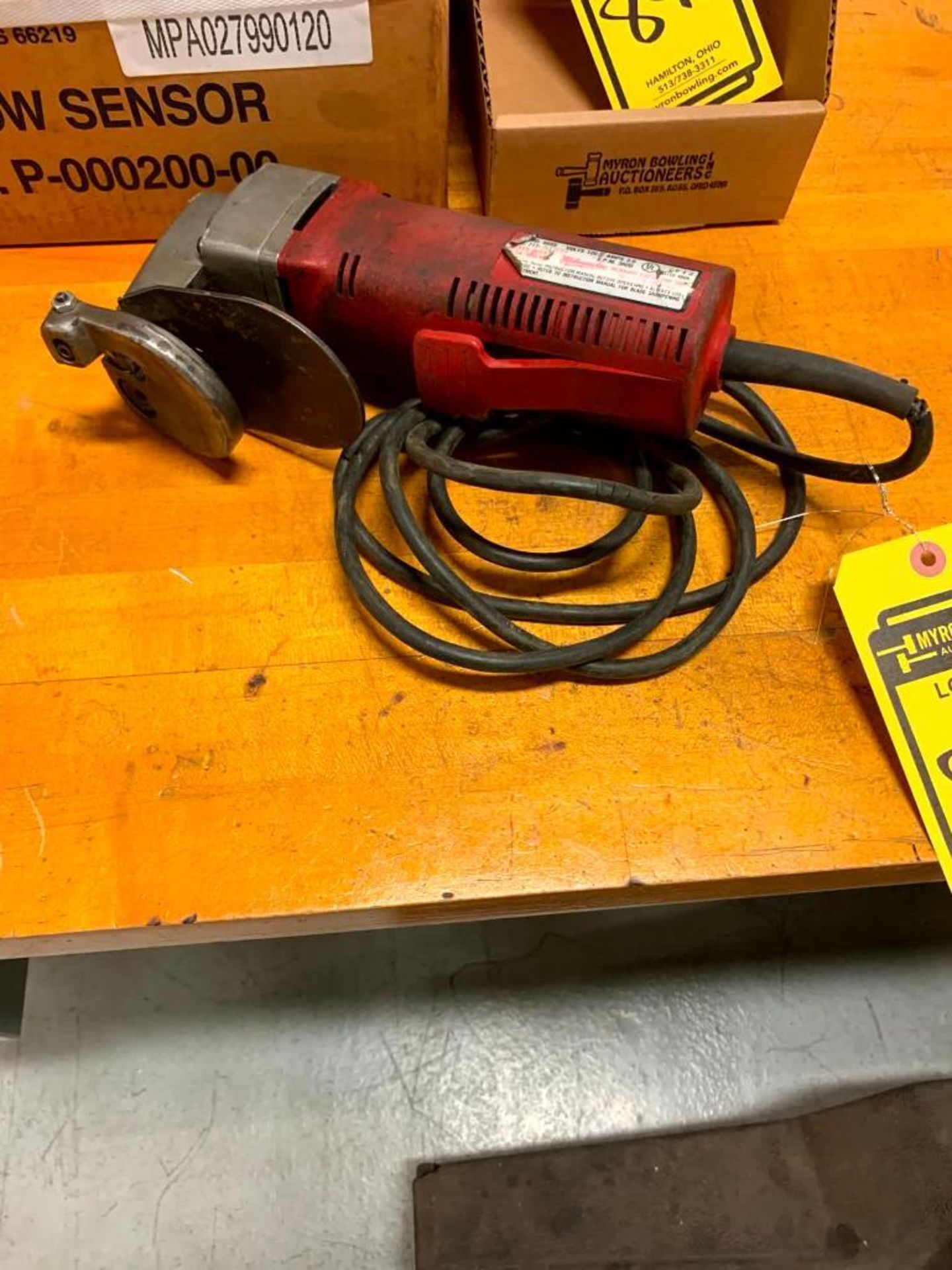 Milwaukee 18 Ga. Shears, 120 V