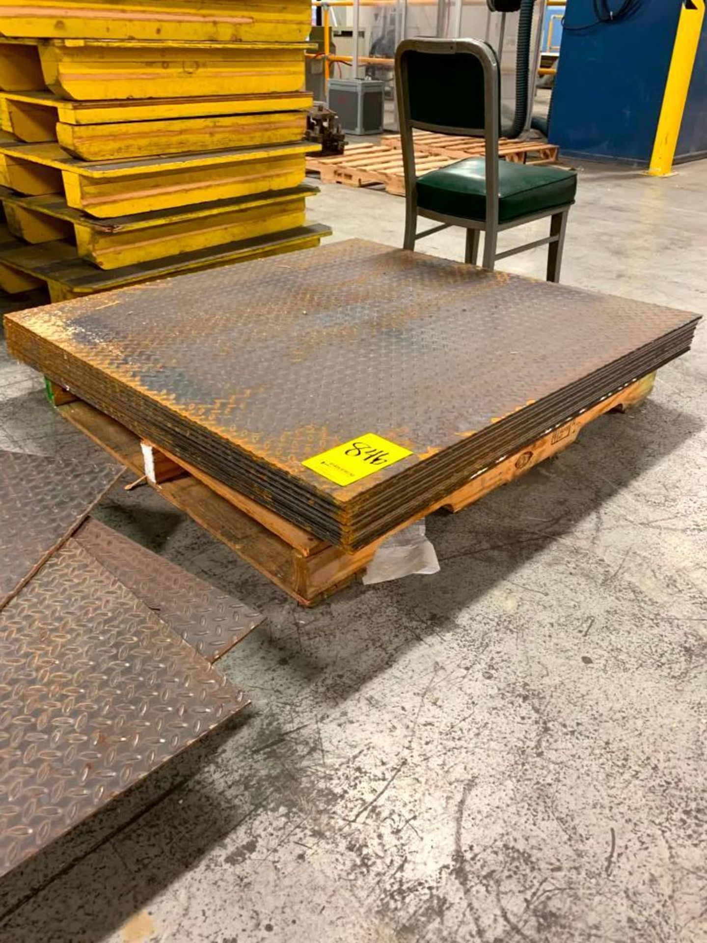 (20) Diamond Plate, 48