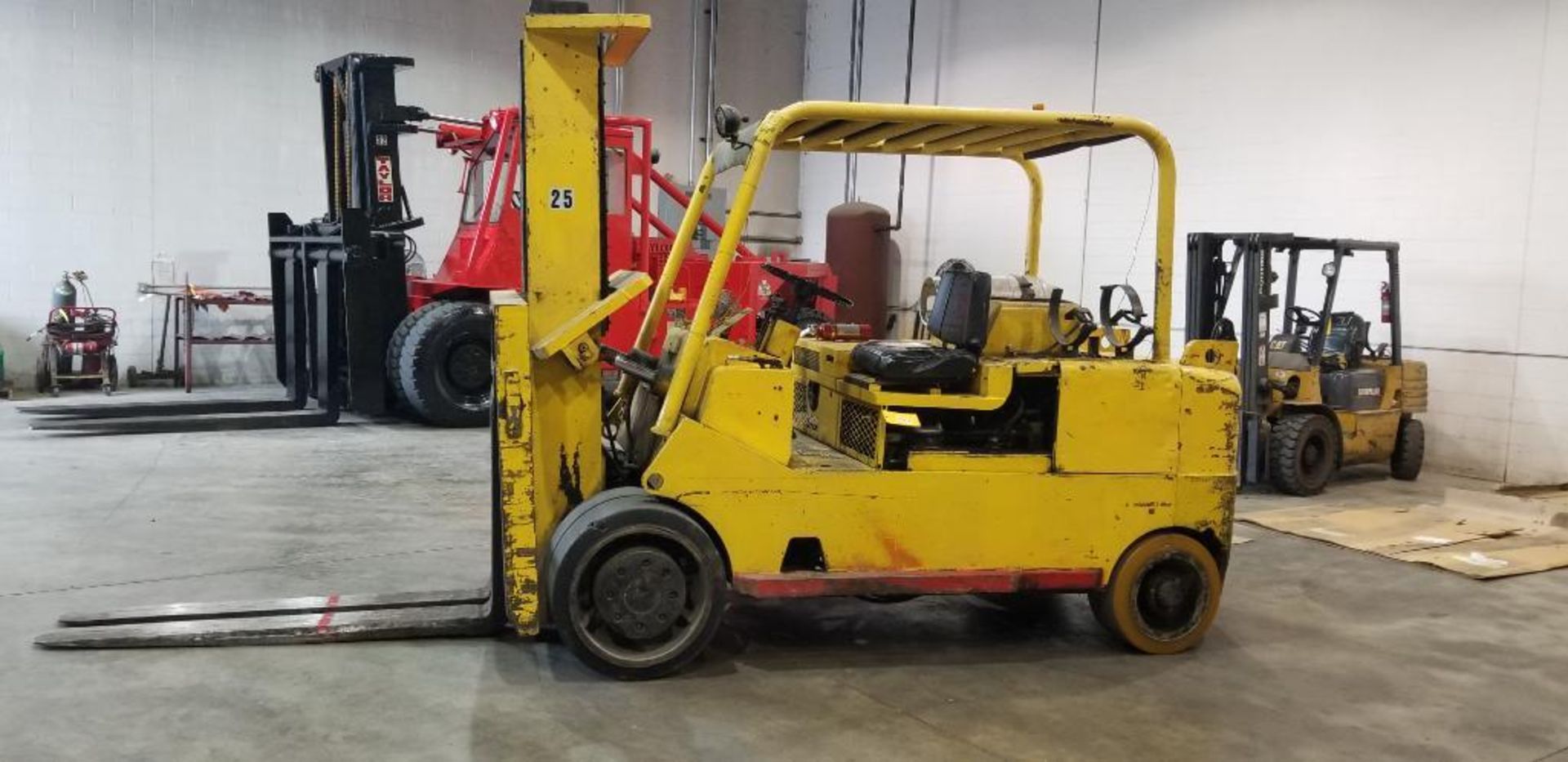 Towmotor Forklift Truck, Model 950SG25030, S/N 950S650007, LPG, 25,000 LB. Capacity, 2-Stage Mast, 1