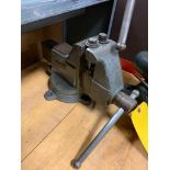 Columbian 3-1/2" Bench Vise