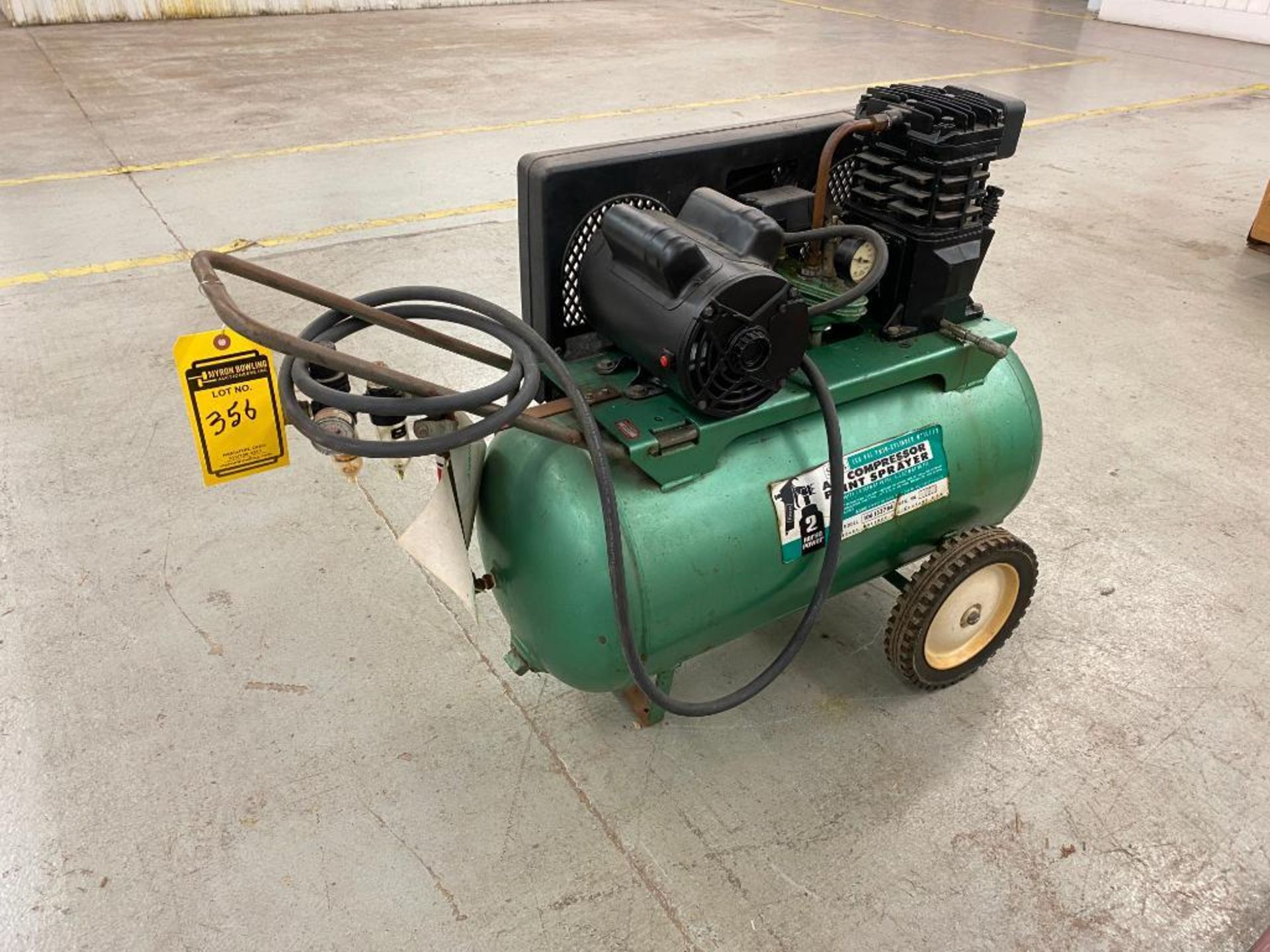 Sears 150 PSI Twin-Cylinder Air Compressor, 2 HP, Model 106.153784
