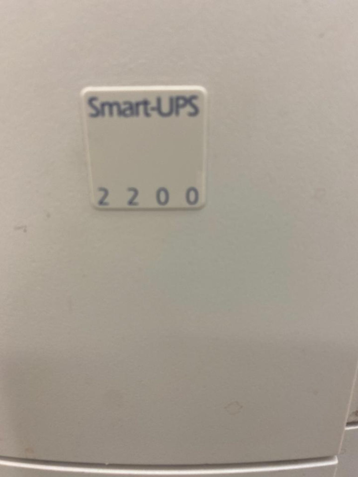 APC Smart-Ups 2200 - Image 2 of 2