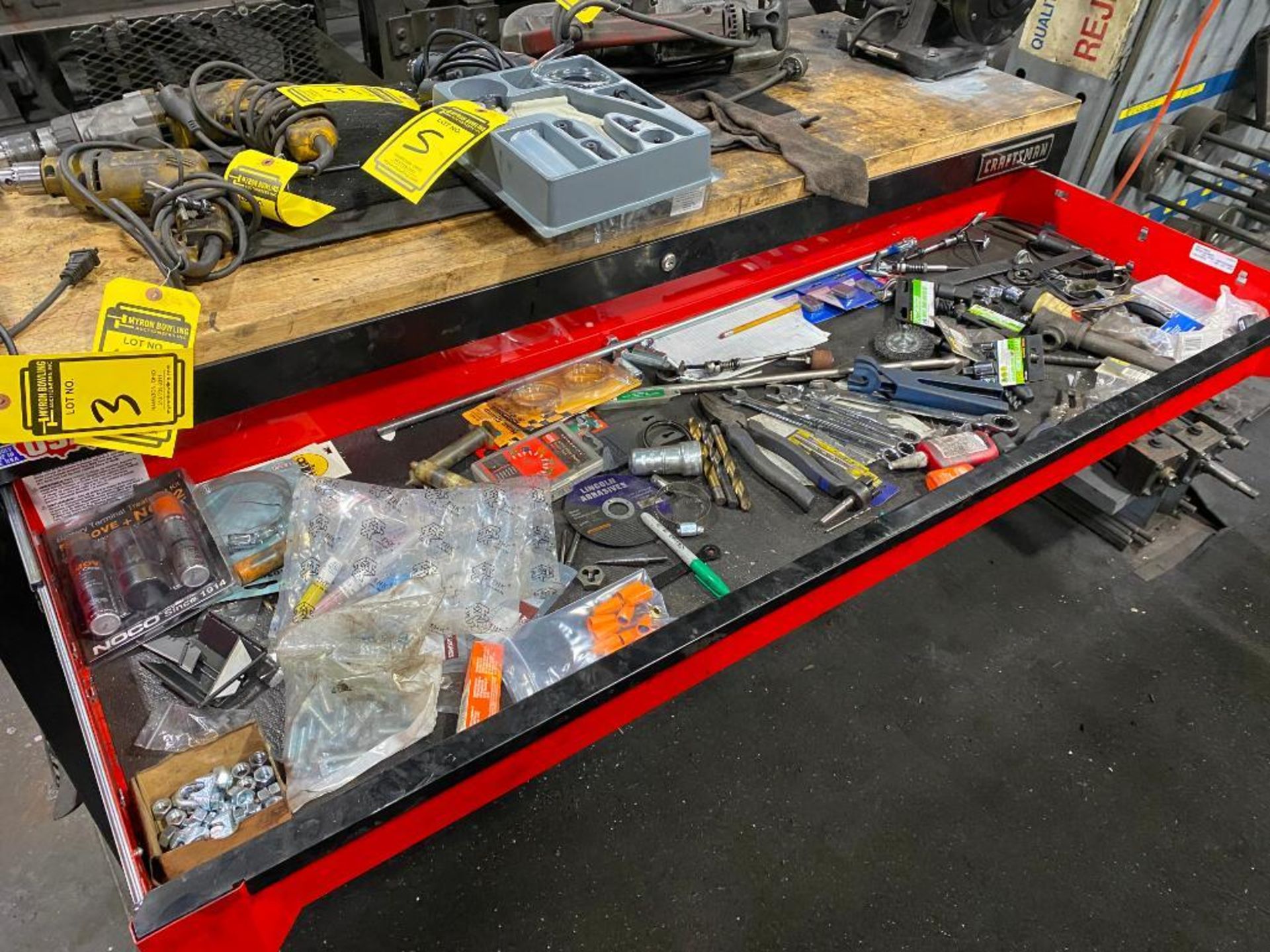 CRAFTSMAN TOOLBOX W/ BENCH GRINDER, WILTON VISE, COMBINATION WRENCHES, GREASE GUN, AIR HOSE, & SOCKE - Image 2 of 7