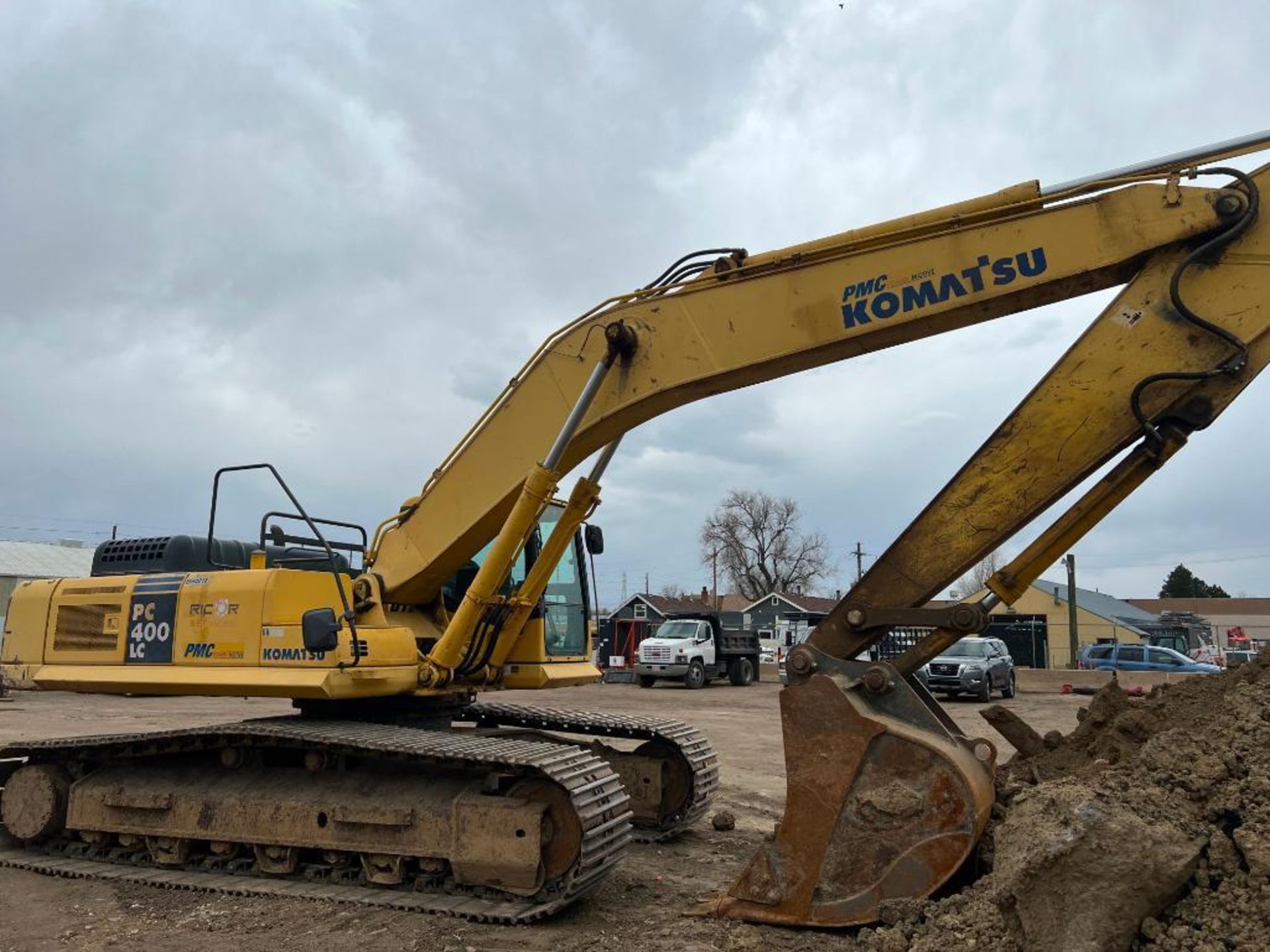2005 Komatsu PC-400 LC Hydraulic Excavator, Approx. 6,800 Hours, S/N A86322 (Located at 3003 West 52 - Image 3 of 14