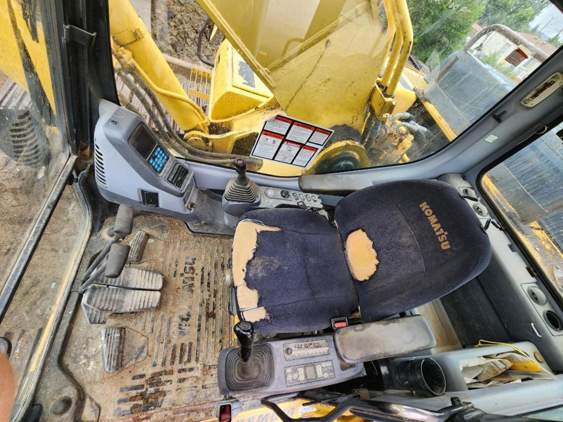 2005 Komatsu PC-400 LC Hydraulic Excavator, Approx. 6,800 Hours, S/N A86322 (Located at 3003 West 52 - Image 6 of 14