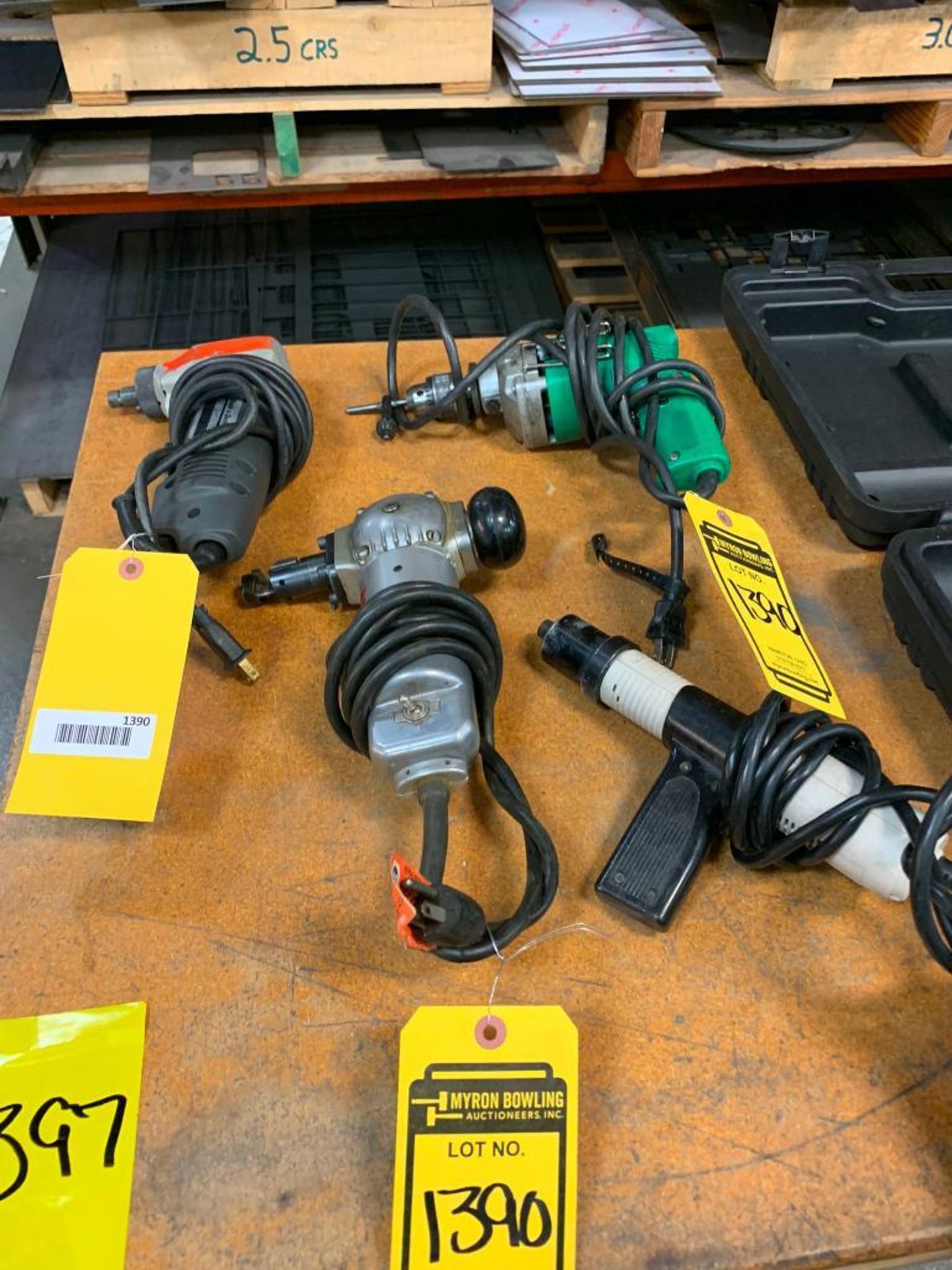 (4x) Assorted Electric Tools: Nibblers, Drill, Screw Gun