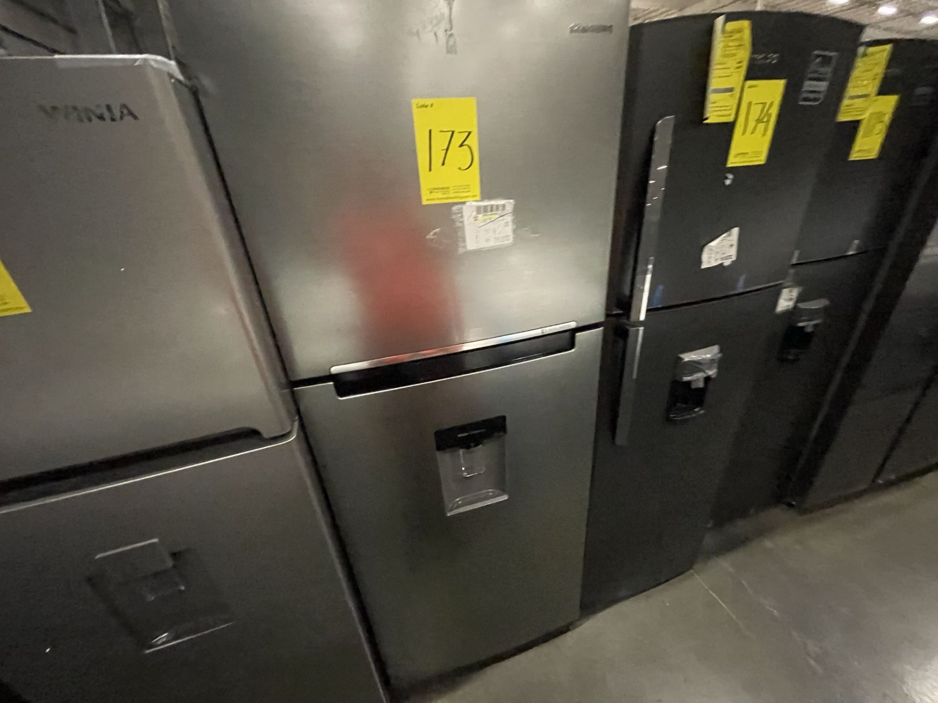 (EQUIPO NUEVO) 1 Refrigerador Con Dispensador De Agua Marca SAMSUNG, Modelo RT38A571JS9, Serie A003 - Image 4 of 9