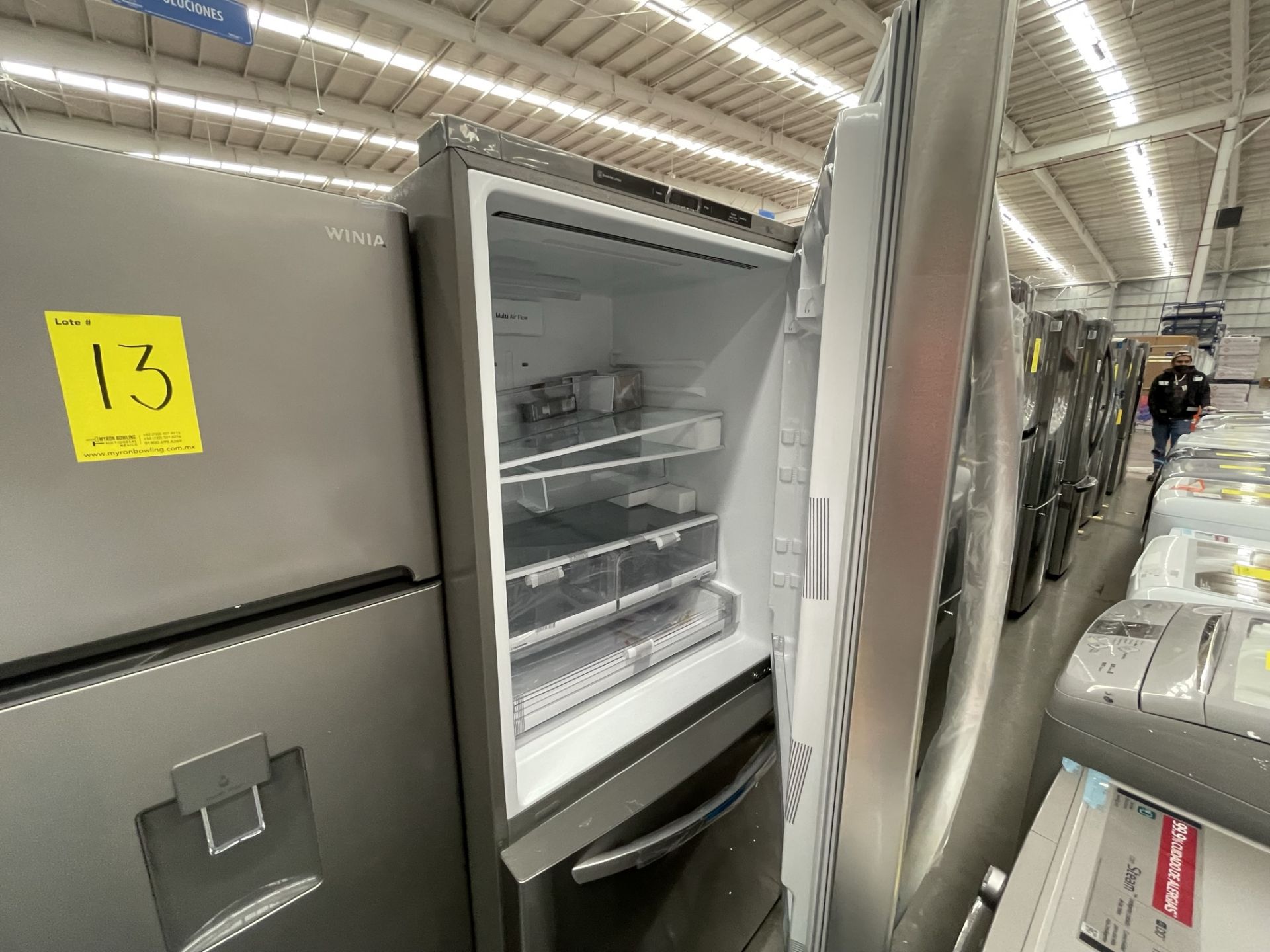 (EQUIPO NUEVO) 1 Refrigerador Marca LG, Modelo LB26BGS, Serie Z4M994, Color GRIS, LB-618873; (Nuevo - Image 7 of 9