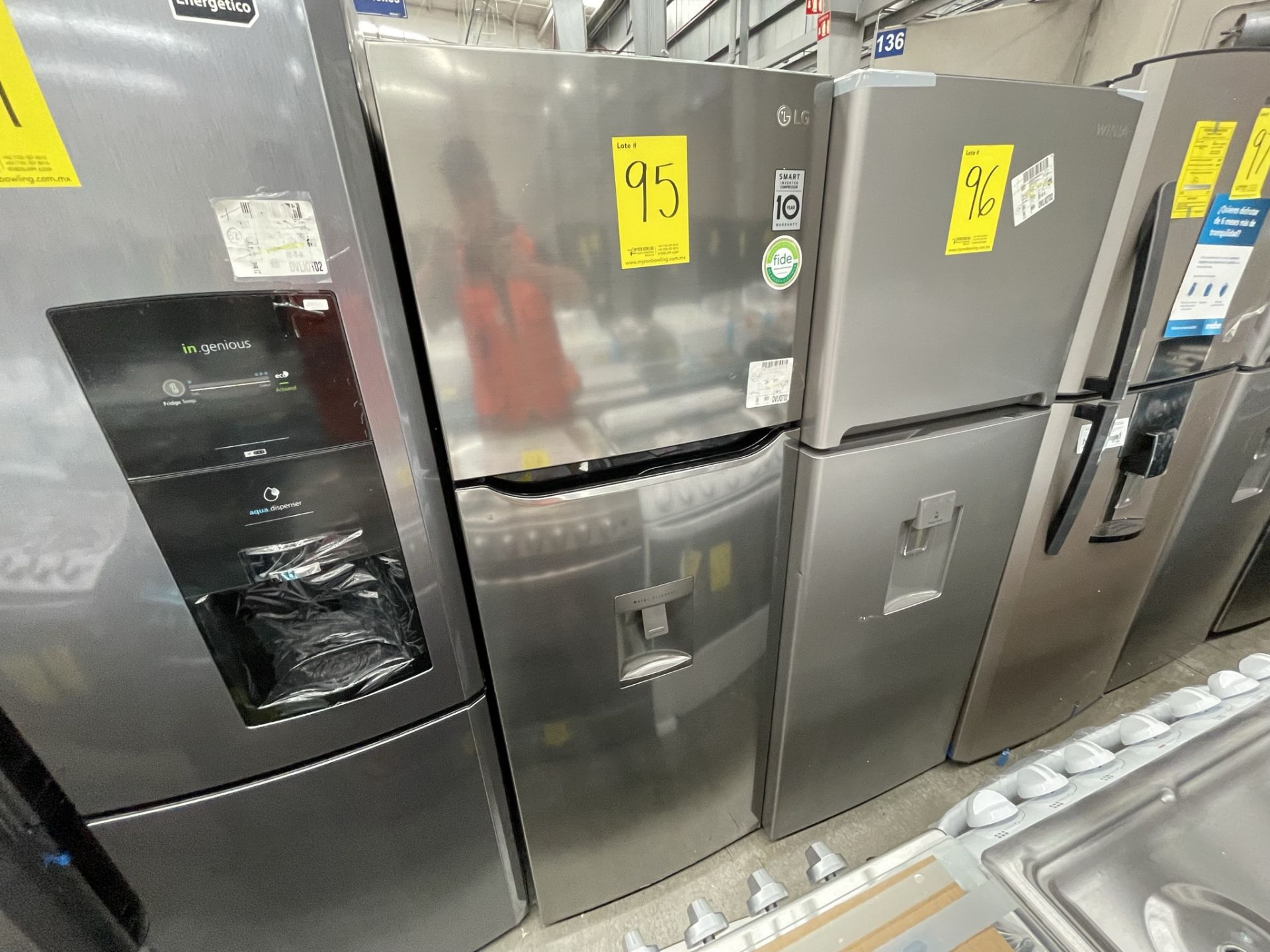 (EQUIPO NUEVO) 1 Refrigerador Con Dispensador De Agua Marca LG, Modelo GT32WDC, Serie X0S114, Color - Image 6 of 9