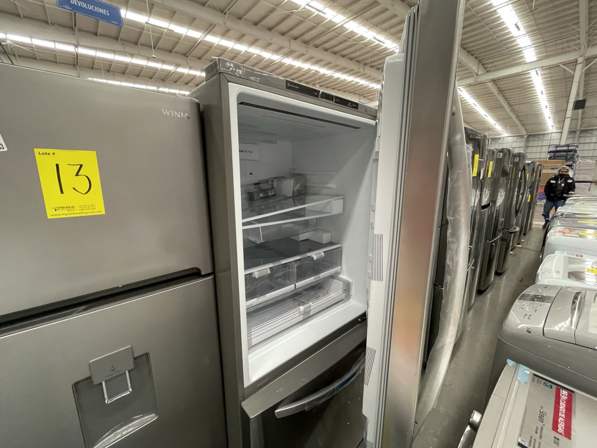 (EQUIPO NUEVO) 1 Refrigerador Marca LG, Modelo LB26BGS, Serie Z4M994, Color GRIS, LB-618873; (Nuevo - Image 8 of 9