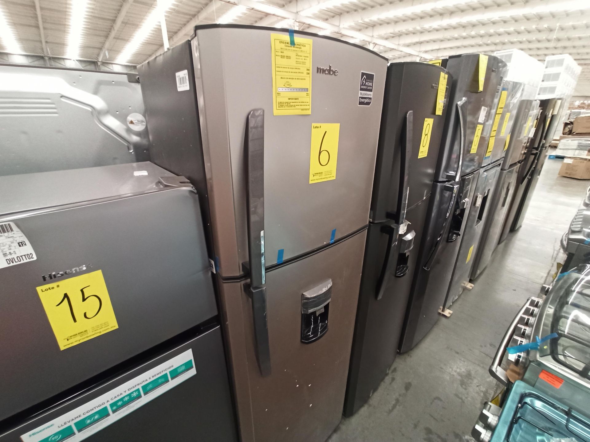 Lote de 2 refrigeradores contiene: 1 Refrigerador con dispensador de agua Marca MABE, Modelo RMA300 - Image 7 of 18