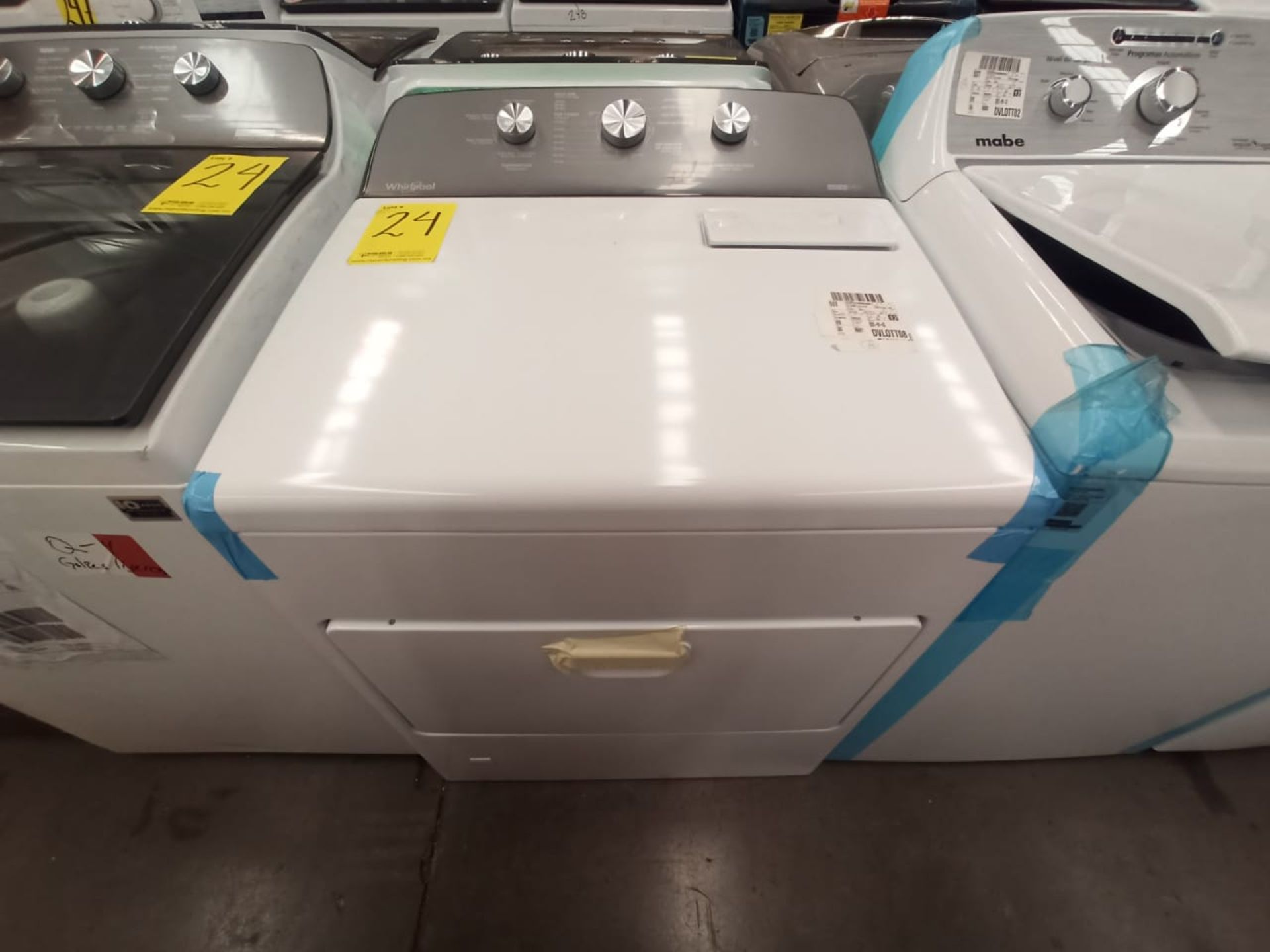 Lote de 1 Lavadora y 1 secadora contiene: 1 lavadora de 18 kg Marca Whirlpool, Modelo 8MWTW1823WJM0