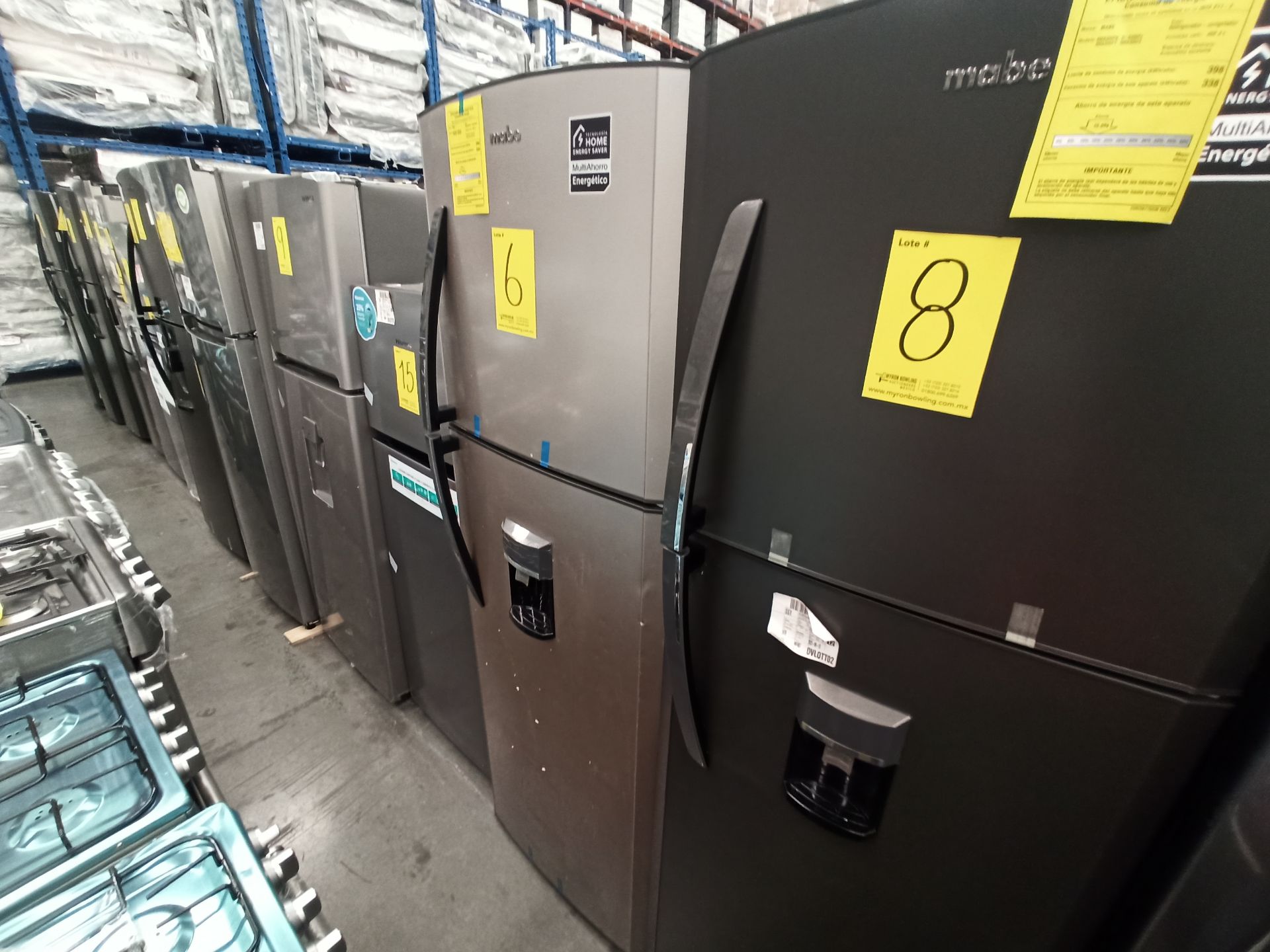 Lote de 2 refrigeradores contiene: 1 Refrigerador con dispensador de agua Marca MABE, Modelo RMA300 - Image 3 of 18