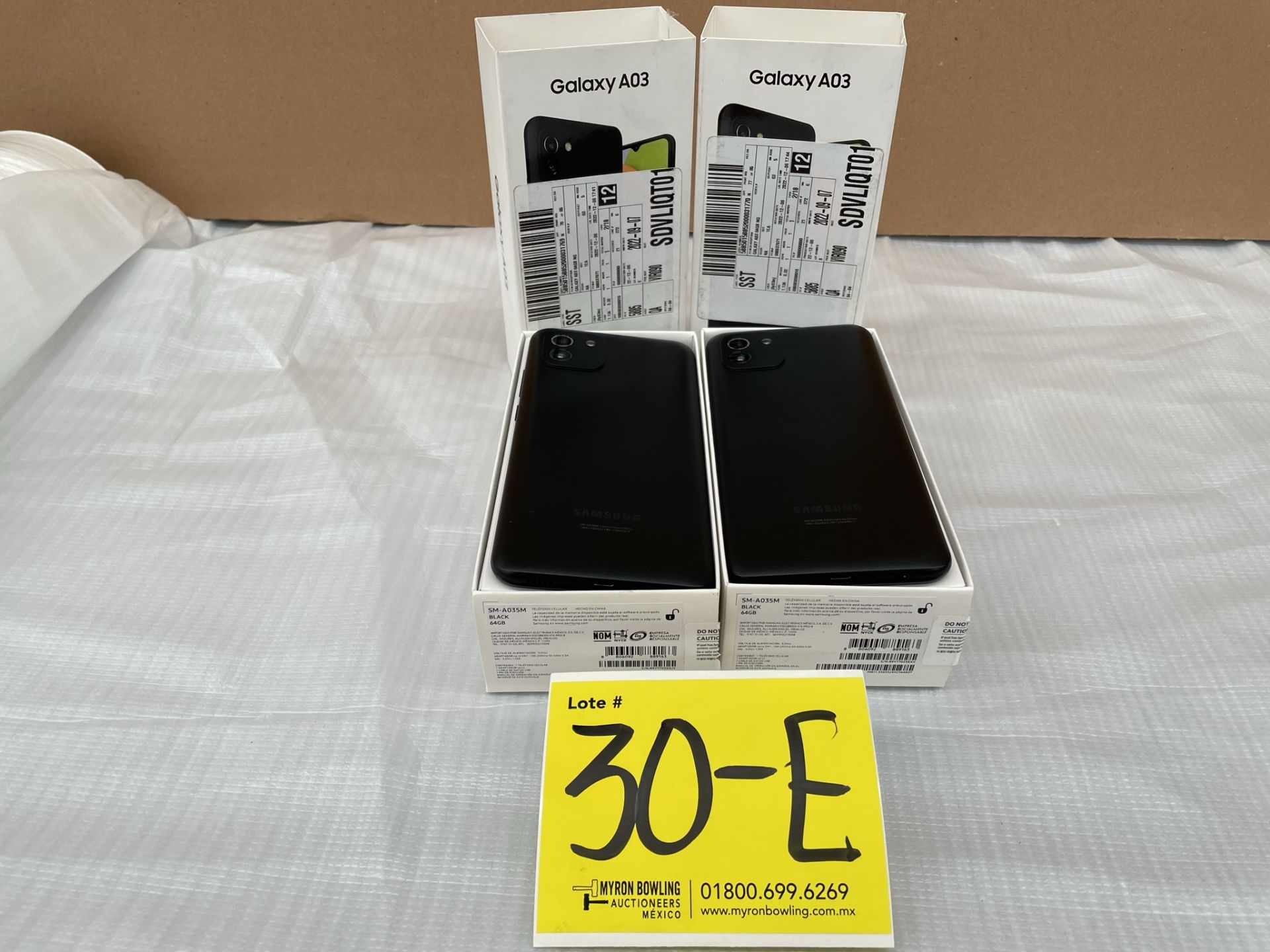 (EQUIPO NUEVO) Lote de 2 teléfonos celulares contiene: 1 celular Marca SAMSUNG, Modelo GALAXY A03, - Image 7 of 9