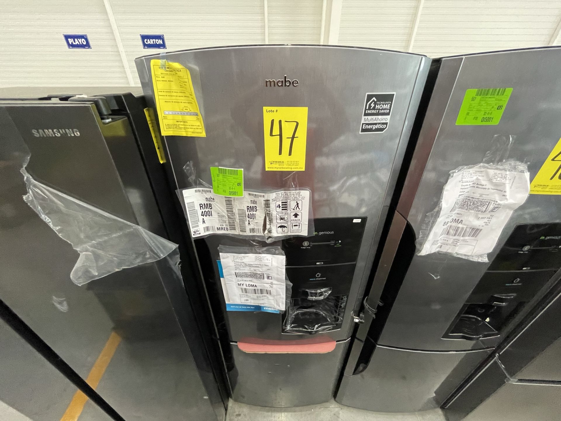 Lote de 2 Refrigeradores contiene: 1 Refrigerador con dispensador de agua Marca MABE, Modelo RMB400 - Image 9 of 24