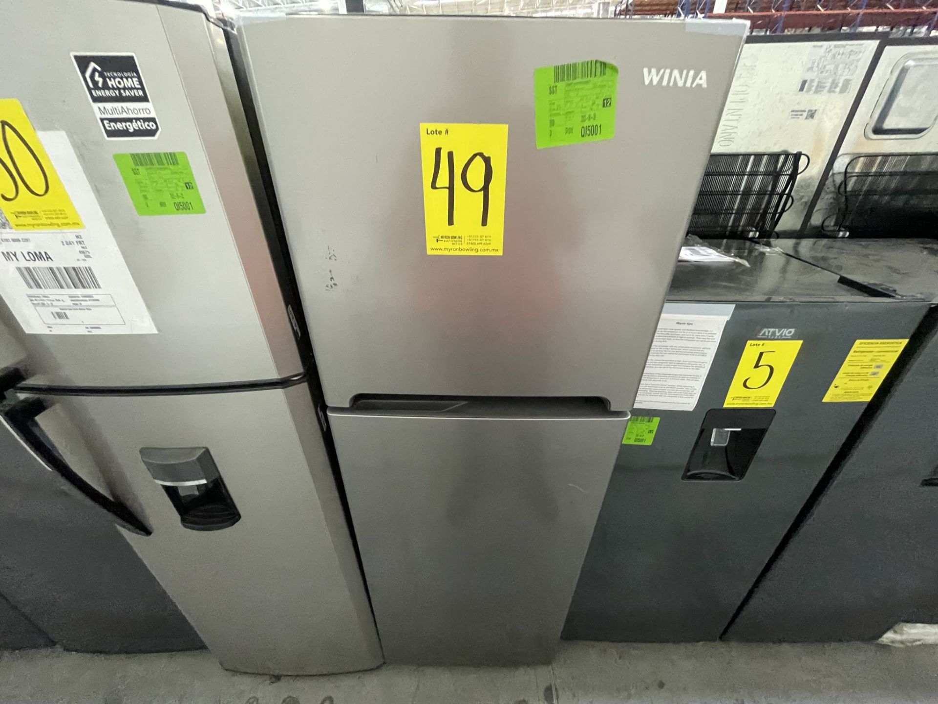 Lote de 2 Refrigeradores contiene: 1 Refrigerador Marca WINIA, Modelo DRF25210GN, Serie 370028, Col - Image 13 of 28