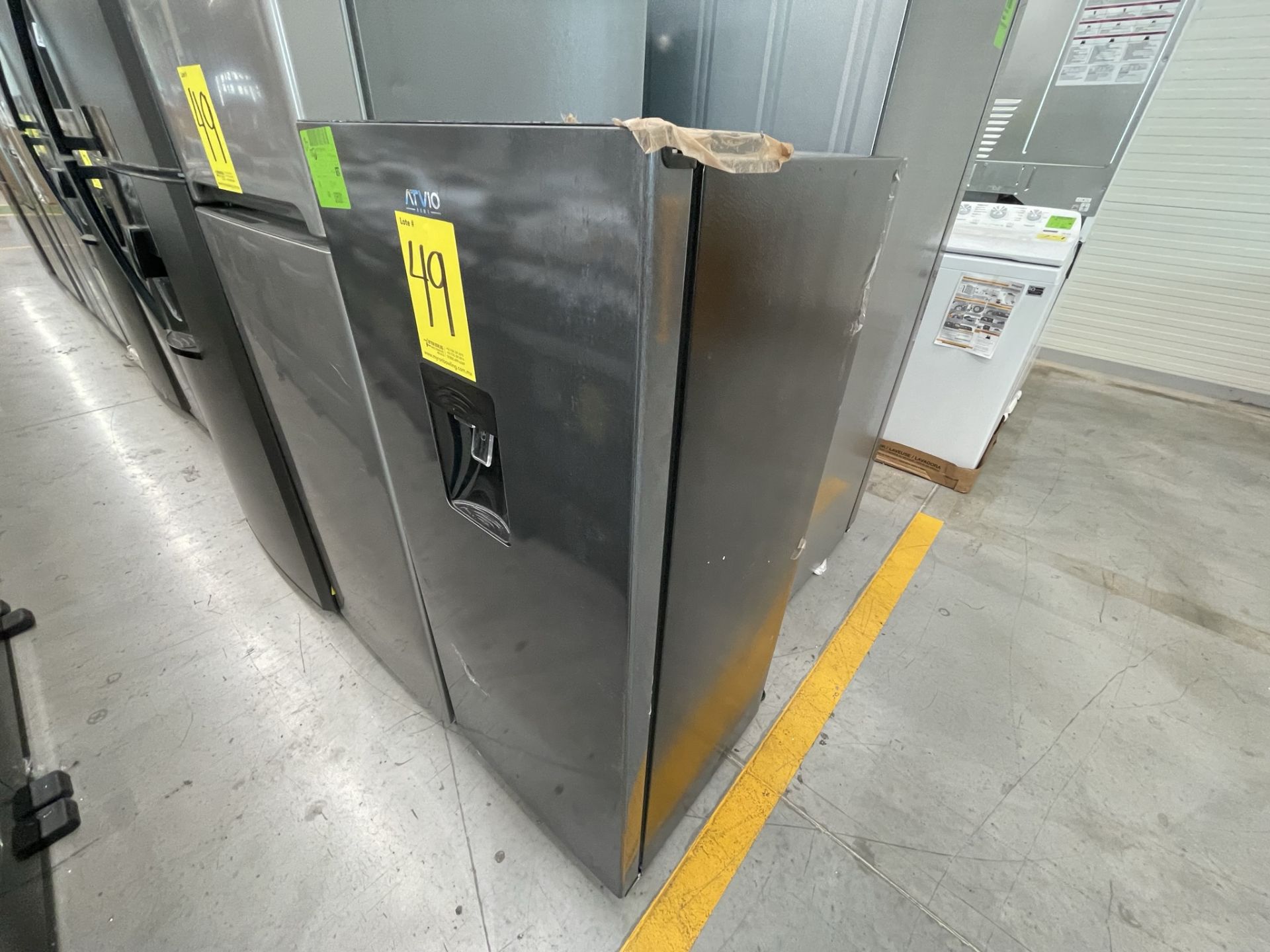 Lote de 2 Refrigeradores contiene: 1 Refrigerador Marca WINIA, Modelo DRF25210GN, Serie 370028, Col - Image 8 of 28