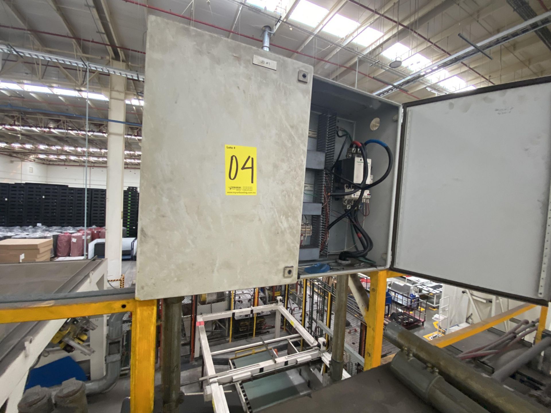 Konal Hydraulic Press, Model ND, ND Series, Closing capacity 100 tons, platen size 1.83 x 3.35 m - Image 21 of 60