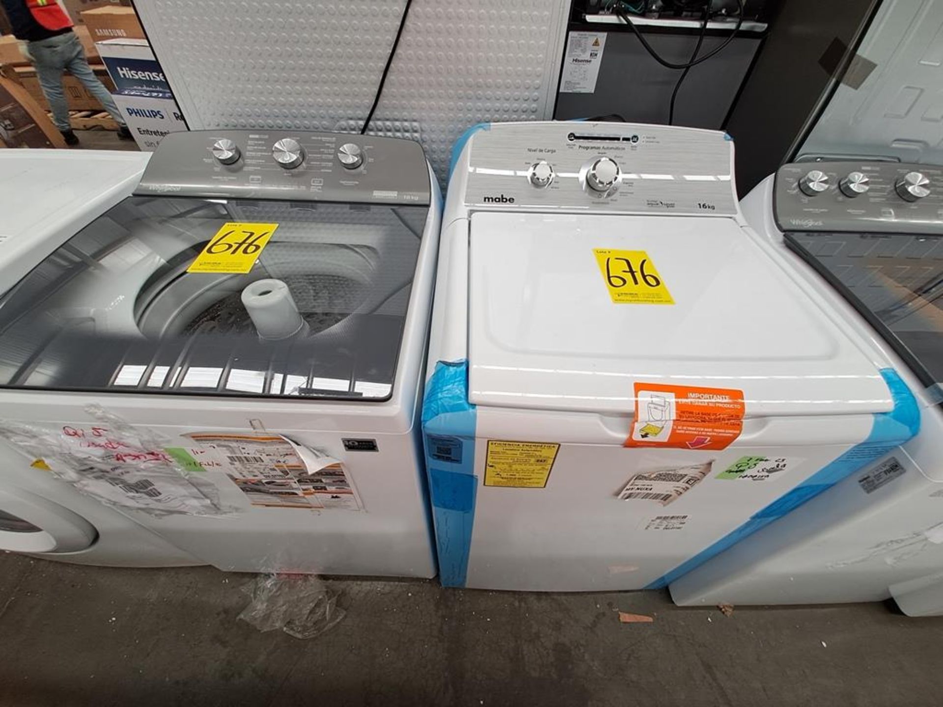Lote de 2 lavadoras contiene: 1 Lavadora de 18 KG Marca WHIRLPOOL, Modelo 8MWTW1823WJM0, Serie HLB4