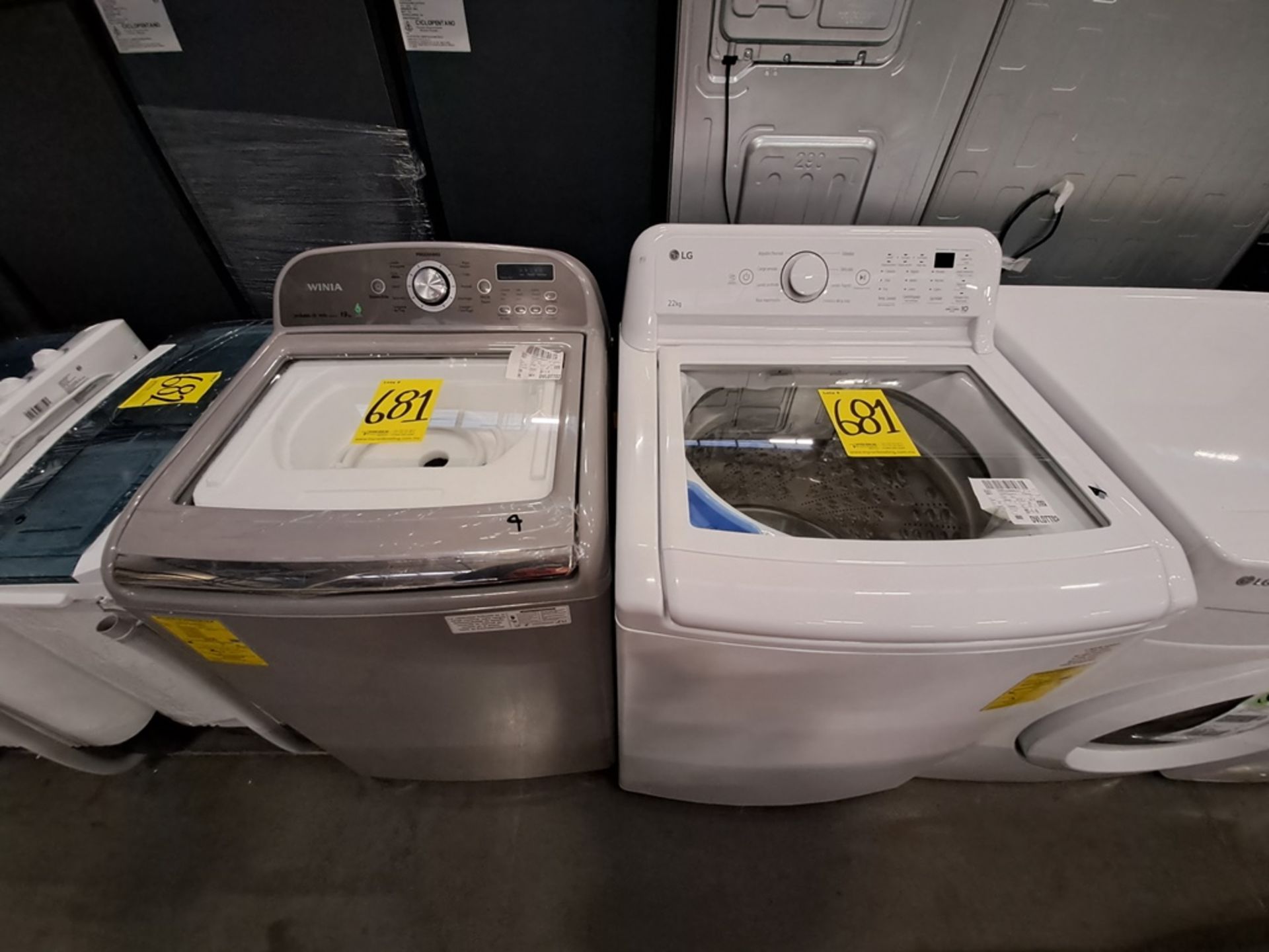 Lote de 2 lavadoras contiene: 1 Lavadora de 22 KG Marca LG, Modelo WT22WT6HK, Serie 82022, Color BL