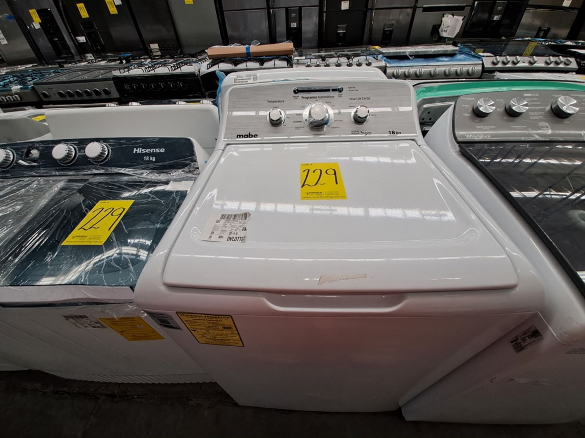 Lote de 2 lavadoras contiene: 1 Lavadora de 18 KG Marca MABE, Modelo LMA78113CDAB00, Serie 2212S514 - Image 2 of 10