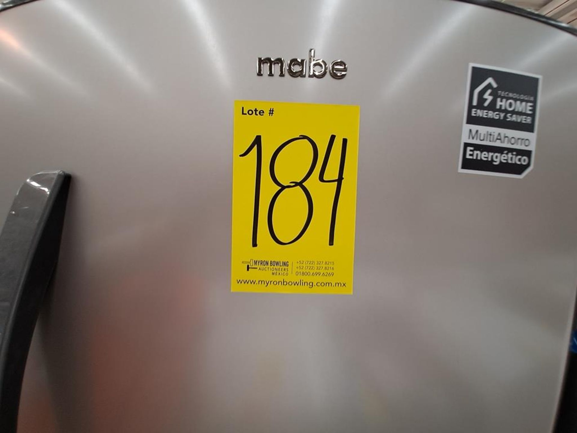 (Equipo nuevo) Lote de 2 refrigeradores contiene: 1 refrigerador con dispensador de agua Marca MABE - Image 10 of 10