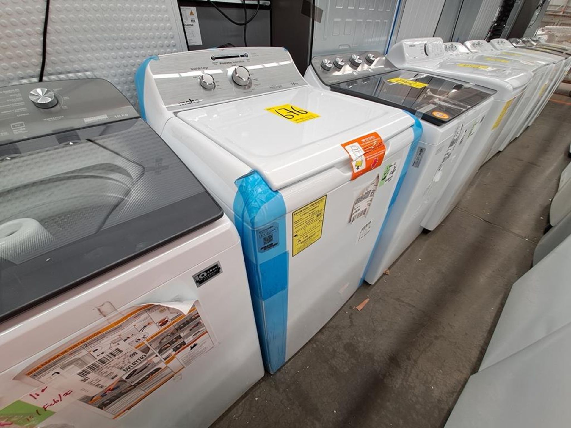 Lote de 2 lavadoras contiene: 1 Lavadora de 18 KG Marca WHIRLPOOL, Modelo 8MWTW1823WJM0, Serie HLB4 - Image 4 of 8