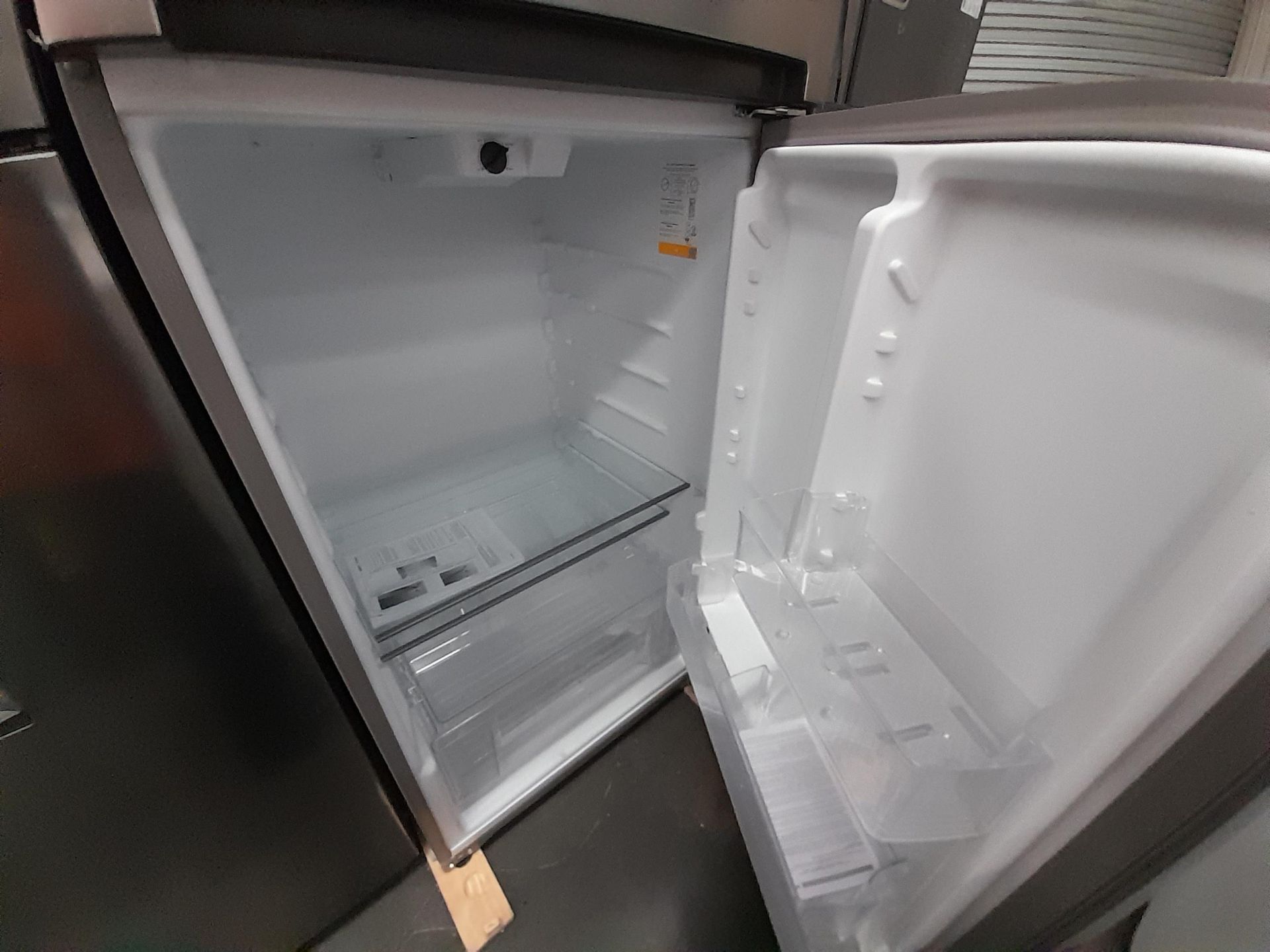 Lote de 2 refrigeradores Contiene: 1 Refrigerador Con Dispensador De Agua Marca LG, Modelo GT32WDC, - Image 6 of 8
