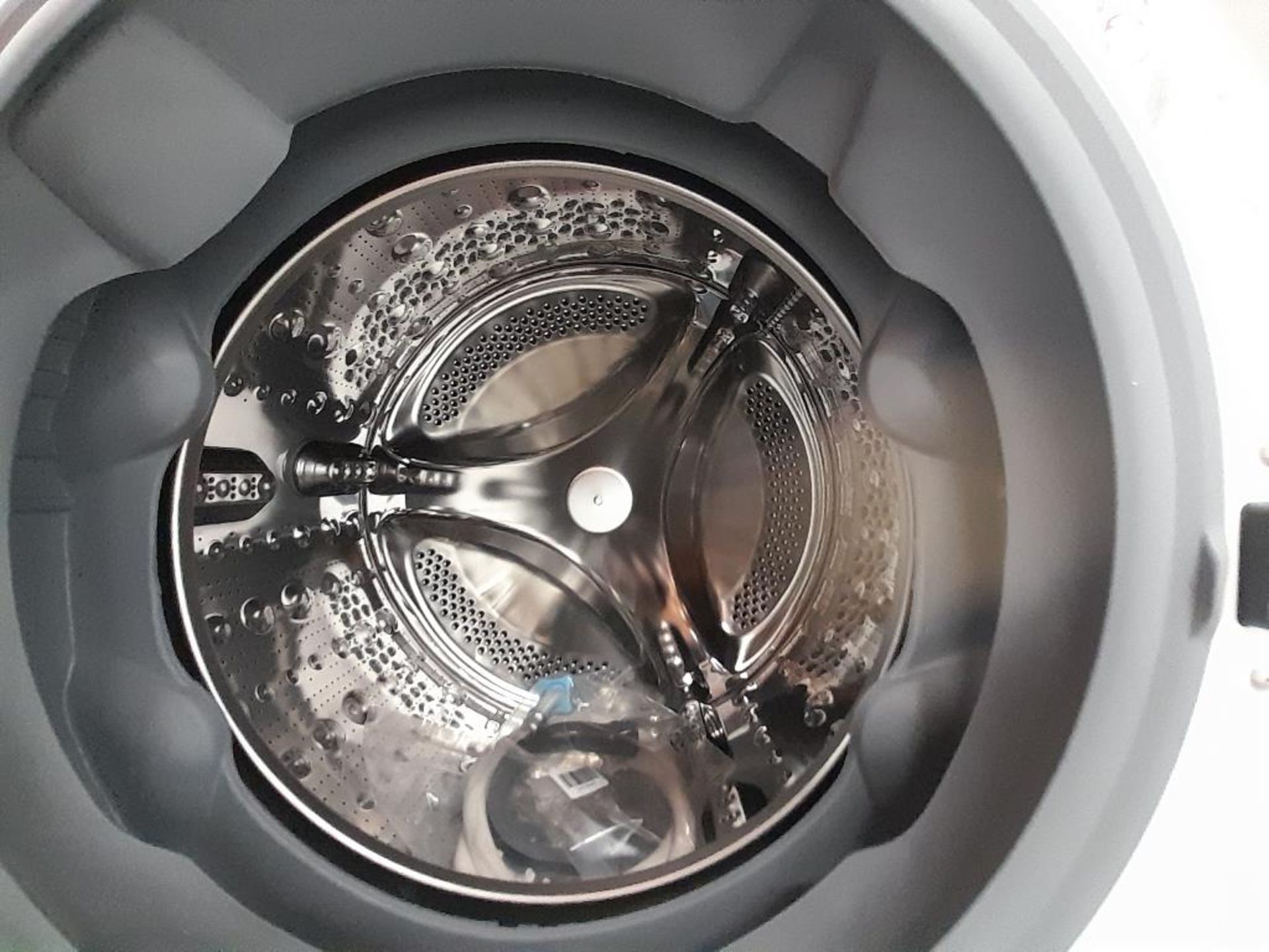 Lote de 2 lavadoras Contiene: 1 Lavasecadora de 12/5 KG Marca SAMSUNG, Modelo 04DBEAX, Serie 00036N - Image 5 of 6