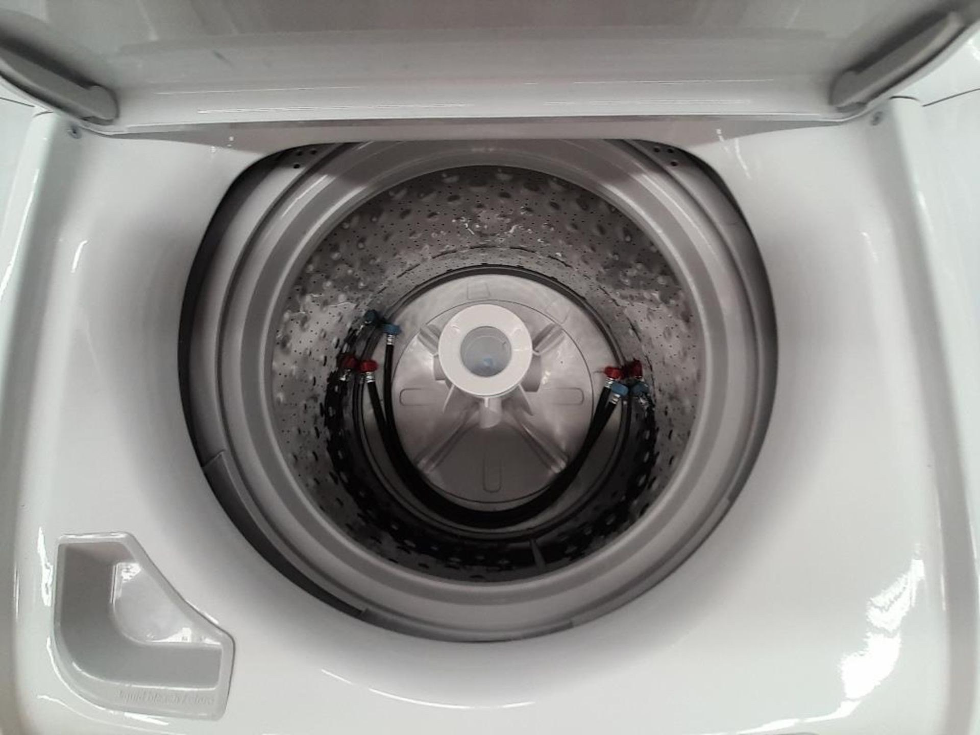 Lote de 2 lavadoras contiene: 1 lavadora de 20 KG Marca MABE, Modelo LMA70213CBAB02, Serie S19132, - Image 5 of 6