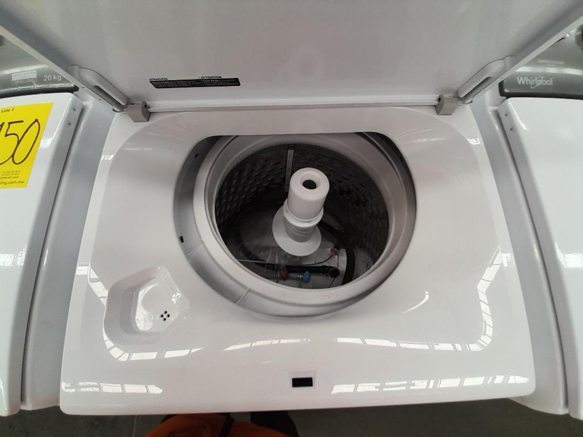 Lote de 2 lavadoras contiene: 1 lavadora de 20 KG Marca WHIRLPOOL, Modelo 8MWTW2024MJM0, Serie HLB3 - Image 5 of 6