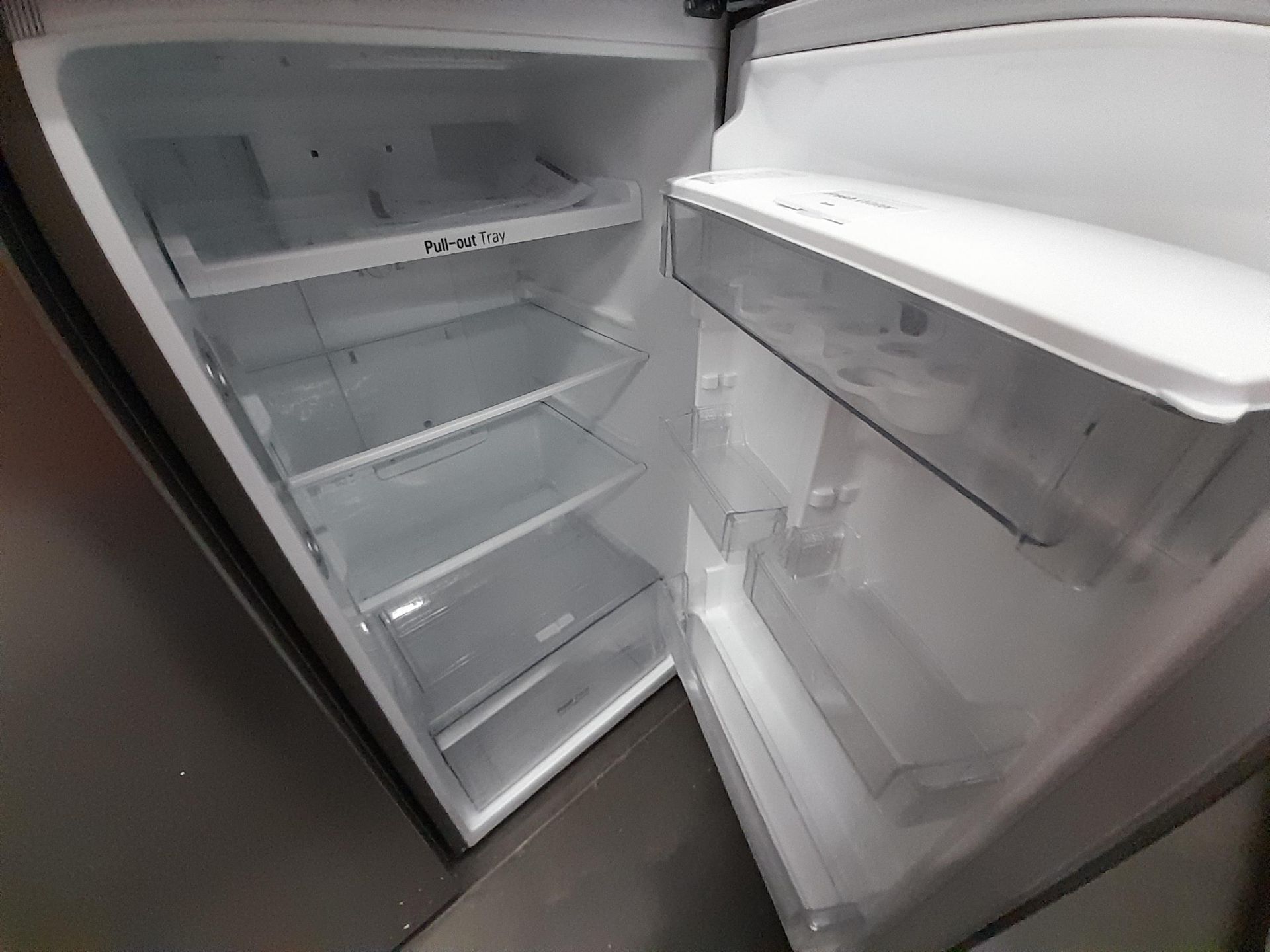 Lote de 2 refrigeradores Contiene: 1 Refrigerador Con Dispensador De Agua Marca LG, Modelo GT32WDC, - Image 4 of 8