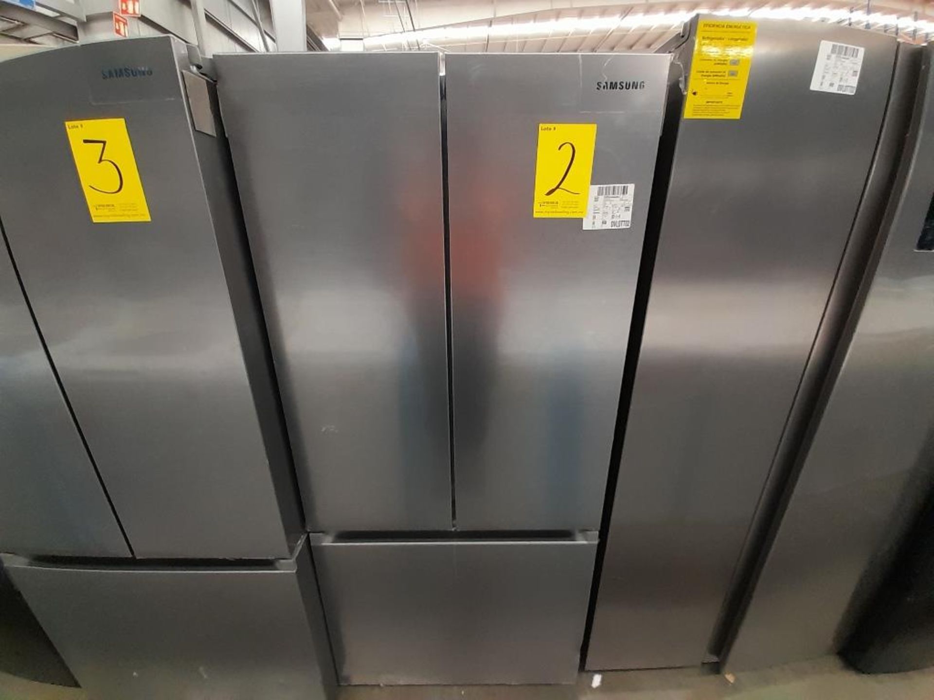 Lote de 1 Refrigerador Marca SAMSUNG, Modelo RF22A401059, Serie 100923F, Color GRIS;(Detalles estét