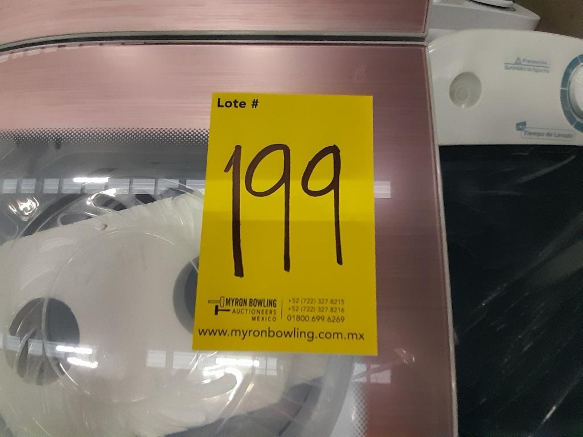 Lote de 3 lavadoras contiene: 1 Lavadora de 18 KG Marca ATVIO, Modelo TT181MX, Serie ND, Color ROSA - Image 7 of 7