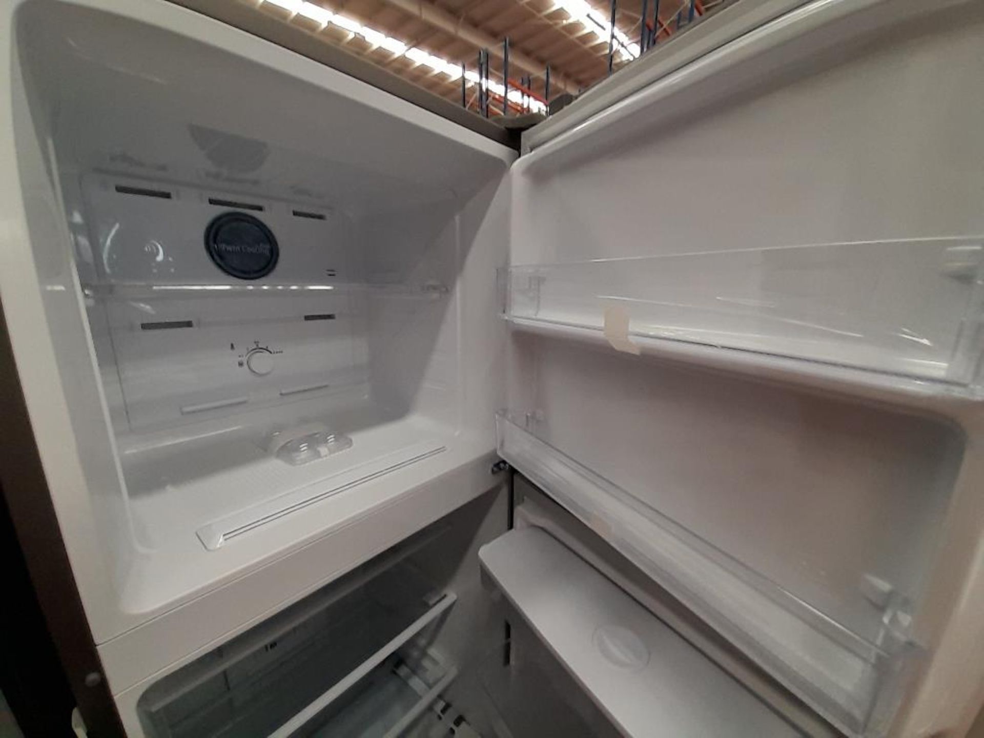 Lote de 2 refrigeradores contiene: 1 Refrigerador Con Dispensador De Agua Marca SAMSUNG, Modelo A51 - Image 5 of 8