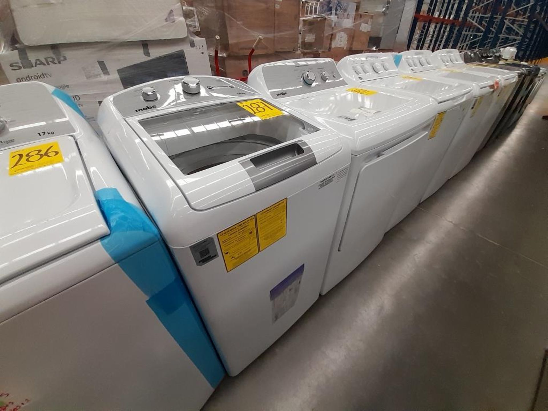 Lote de Lavadora y Secadora contiene: 1 lavadora de 16 KG Marca MABE, Modelo LMA46102VBAB0, Serie S - Image 3 of 6